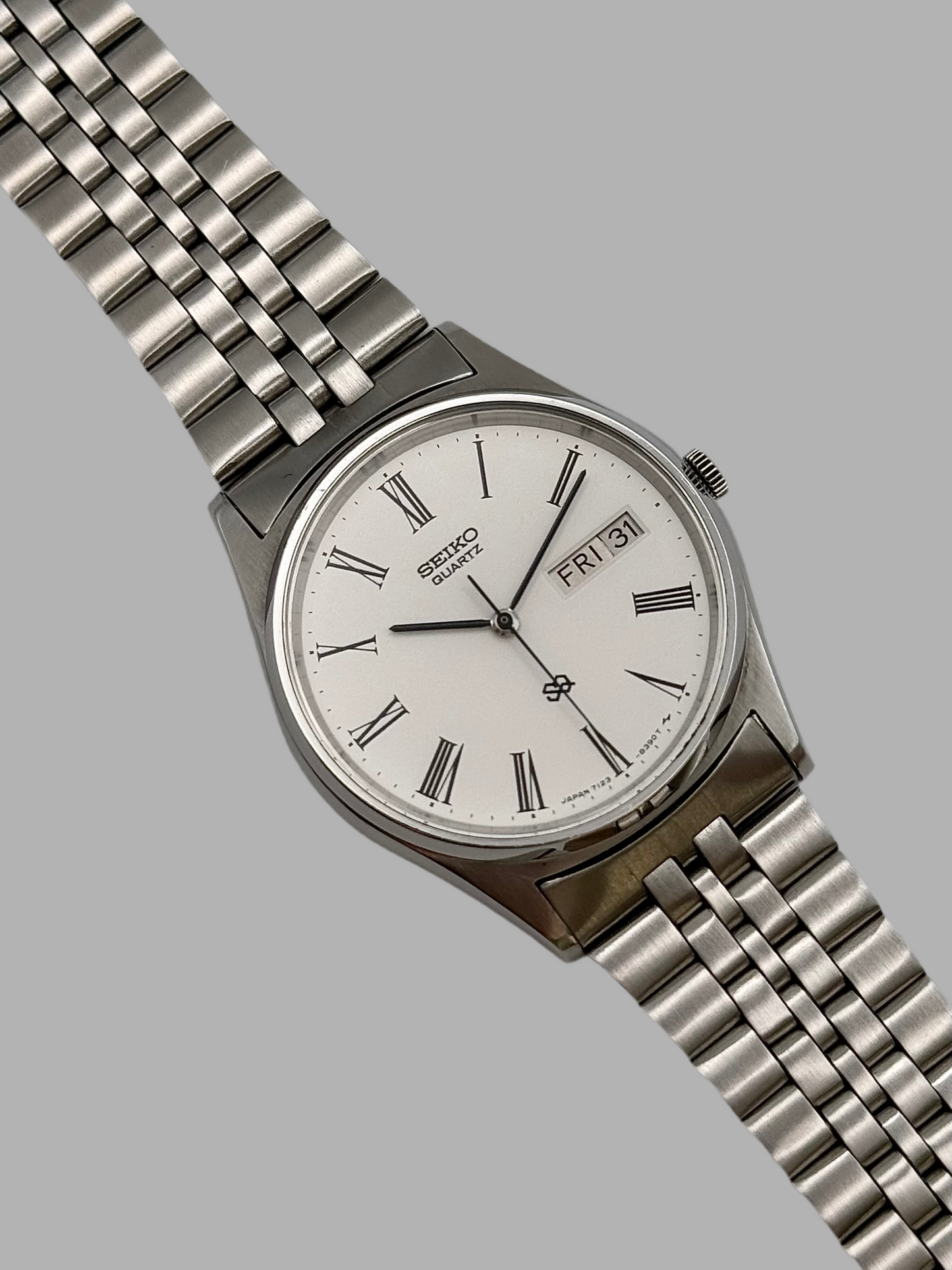 Seiko SQ Quartz Day-Date  7123-8340