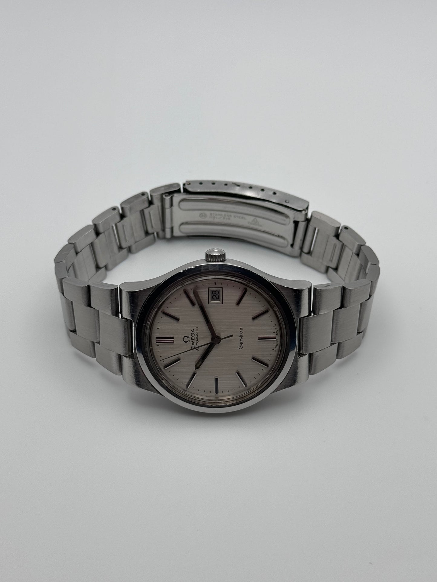 Omega Geneve Automatic Date 166.0173