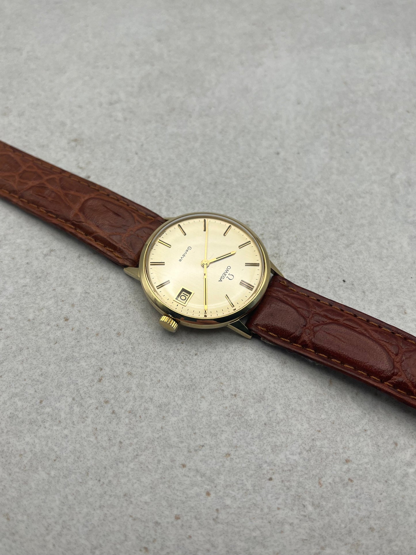 Omega Geneve Manual Wind 18ct Solid Gold 132.051