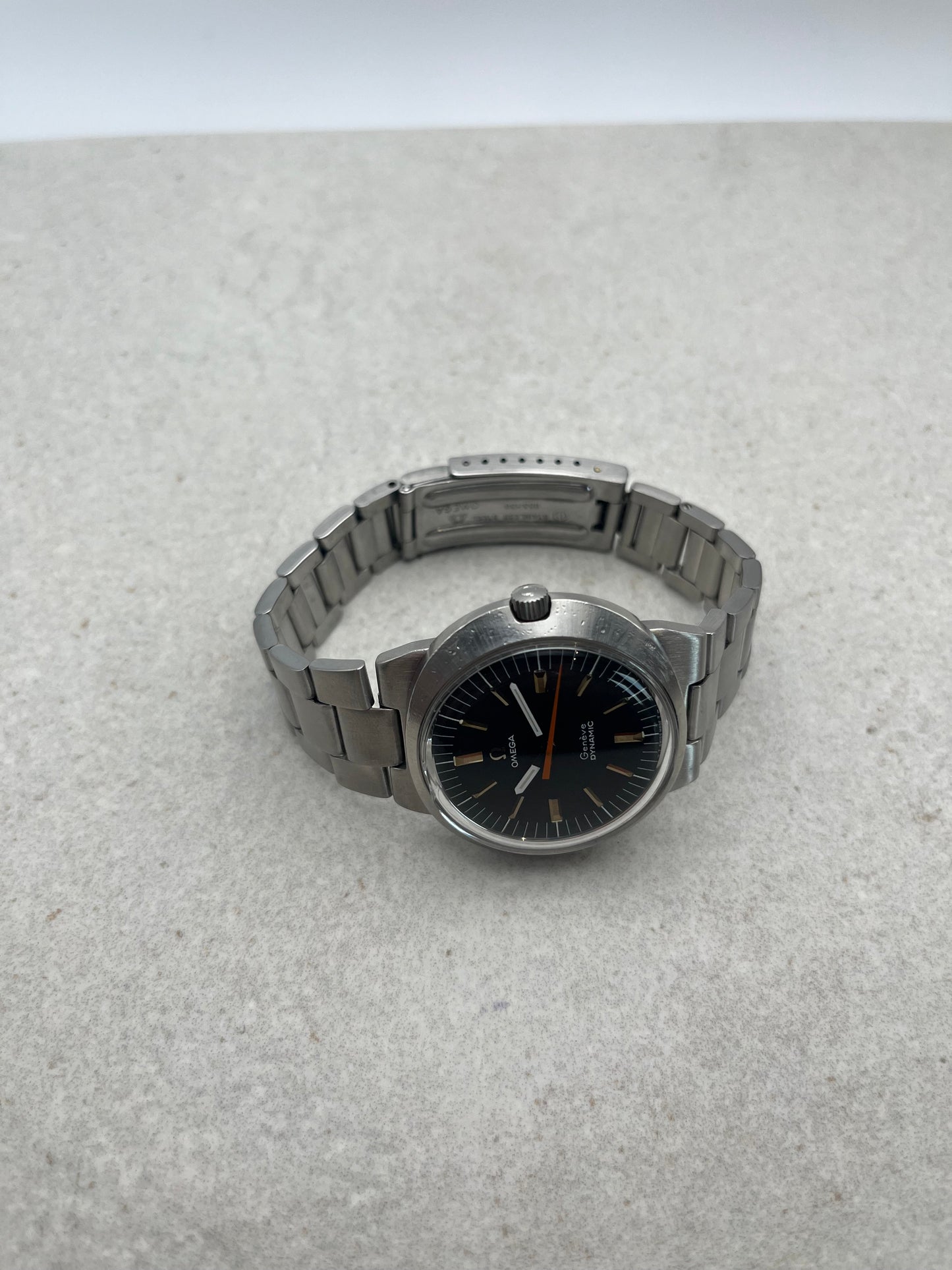 Omega Geneve Dynamic Manual Wind 135.033