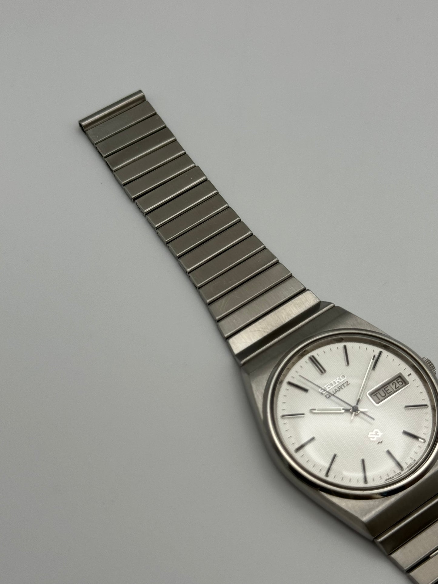 Seiko SQ Quartz Pattern Dial 7123-8310-P