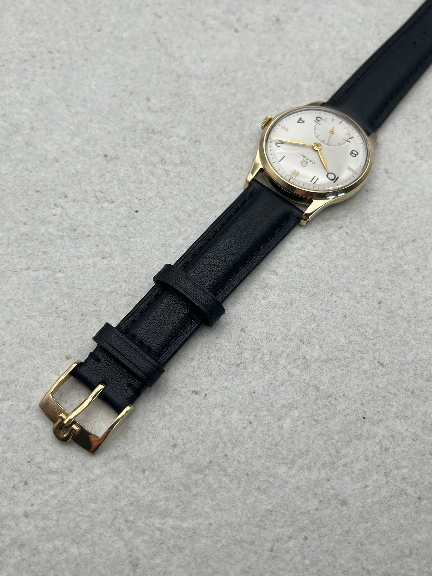 Omega Manual Wind 9ct Gold 121.5400