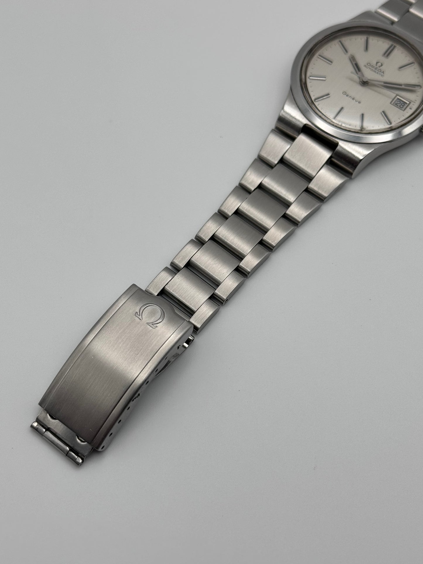 Omega Geneve Automatic Date 166.0173