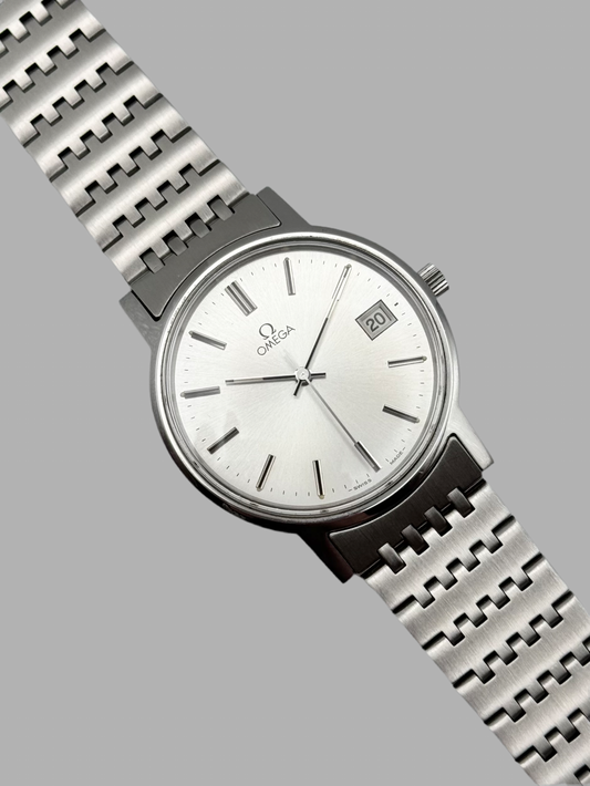 Omega Date Manual Wind 136.0104 - Original Bracelet