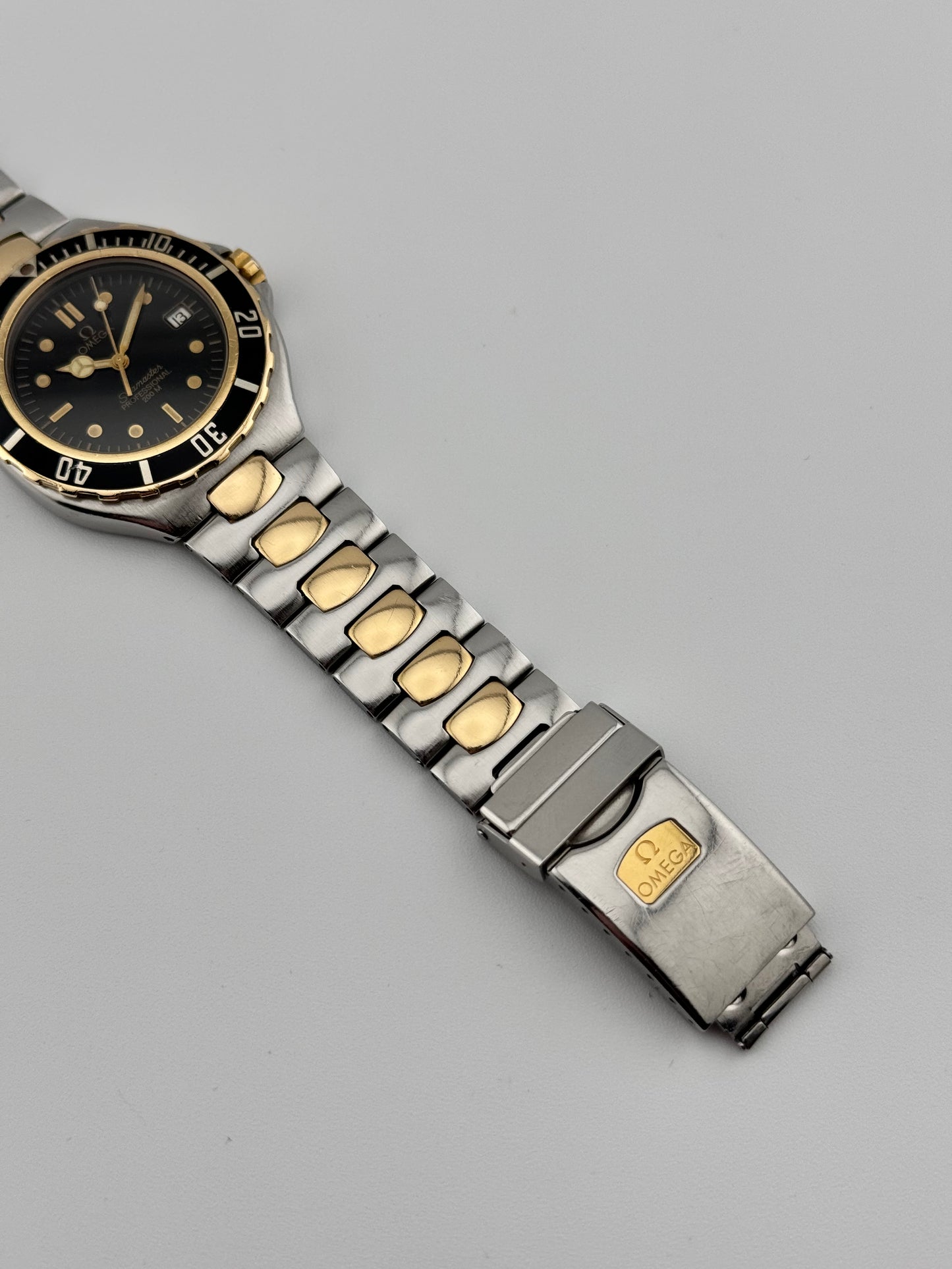 Omega Seamaster 200 Quartz Pre Bond - 396.1042.