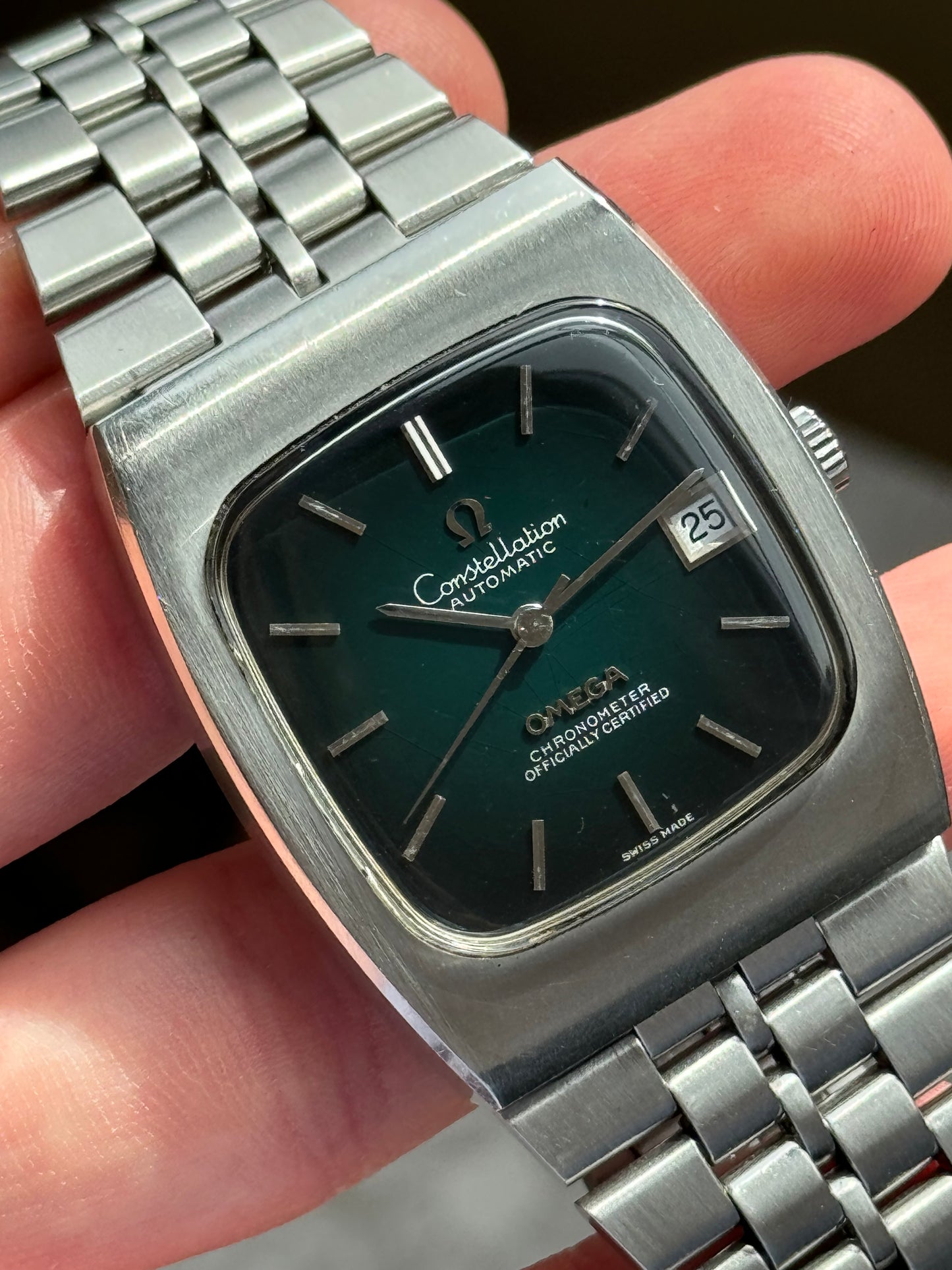 Omega Constellation Chronometer Automatic Date  - Original Bracelet - Rare Green Vignette Dial - 168.0058