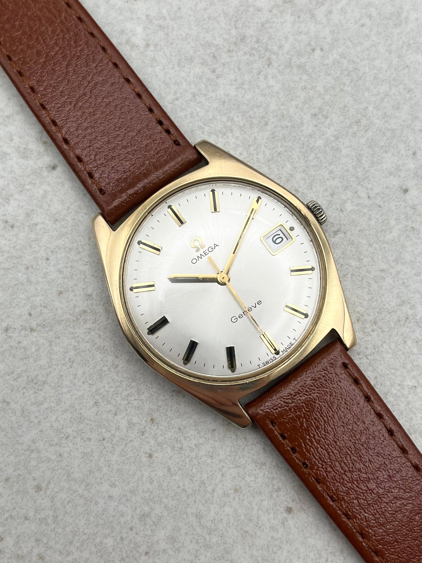 Omega Geneve Date Manual Wind 136.041