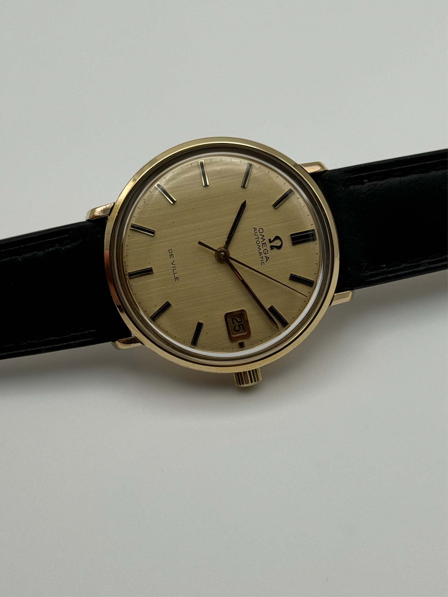 Omega De Ville Automatic Date 166.033