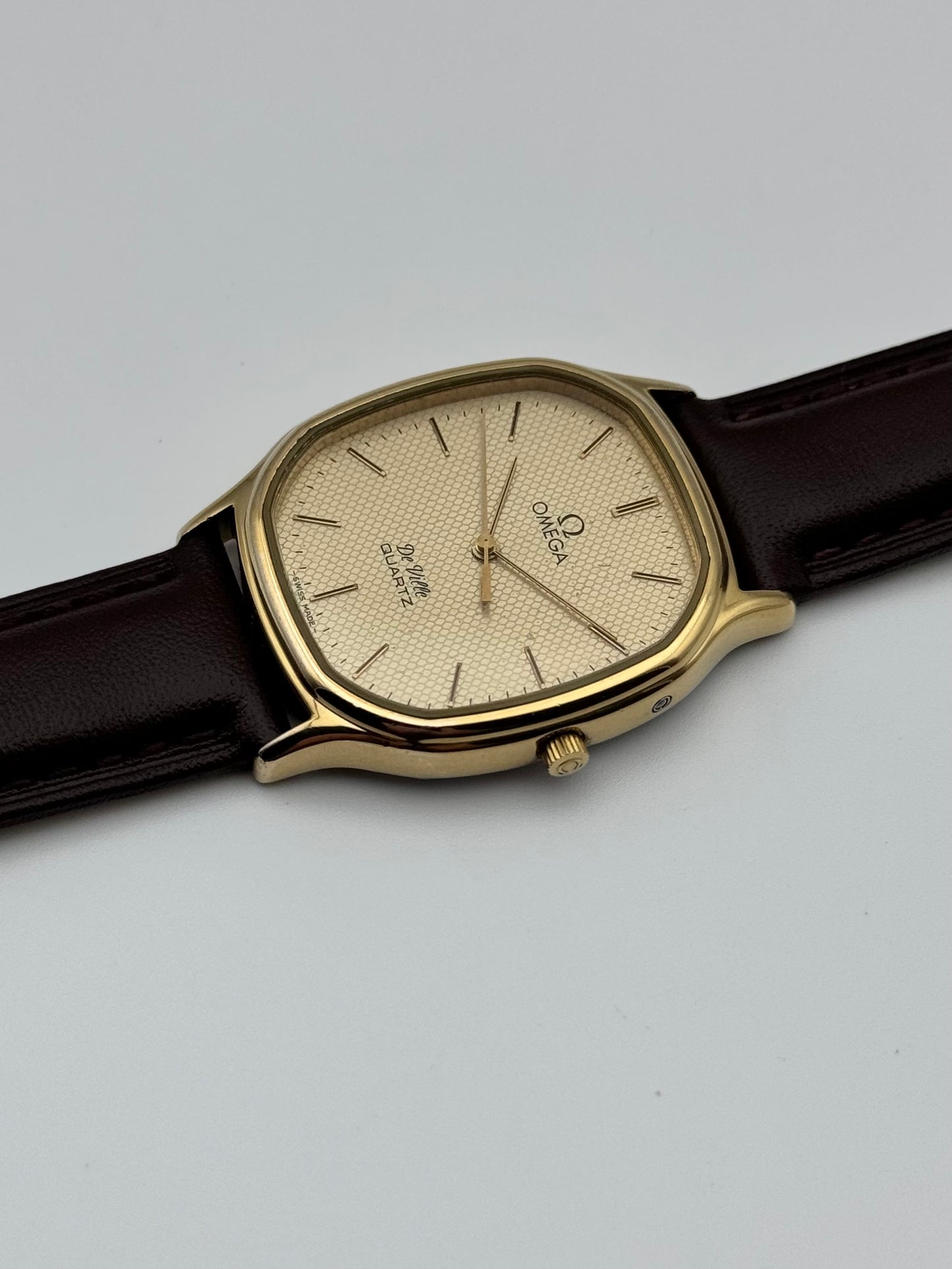 Omega De Ville Tank Quartz - Honeycomb Dial - 195.0013