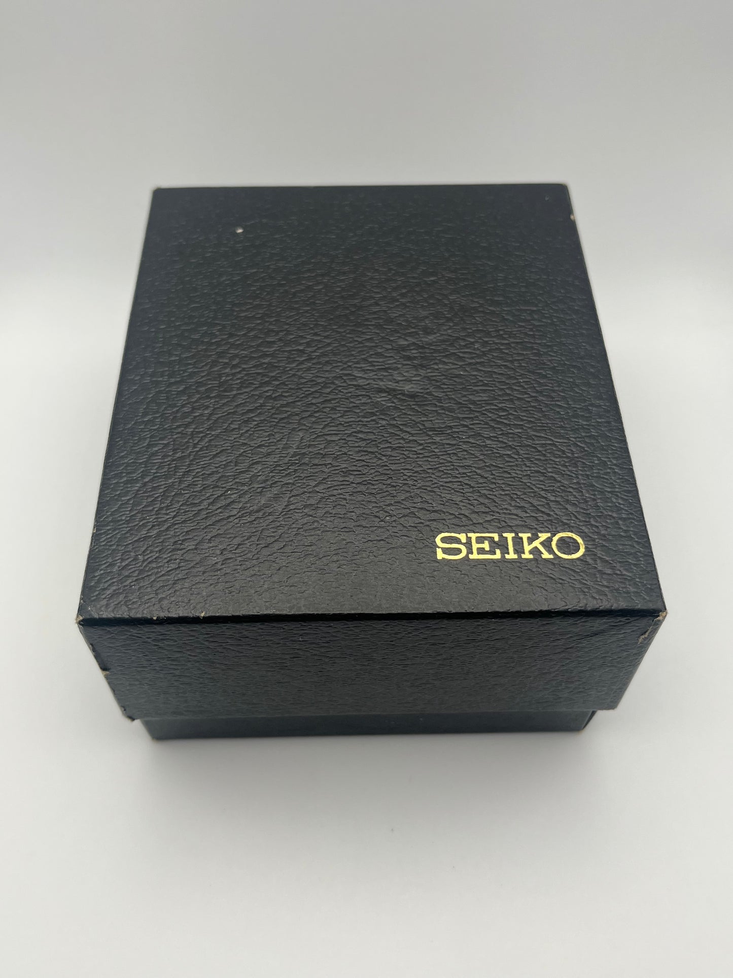 Seiko SQ Quartz Day-Date 5Y23-8A60 - Original Box