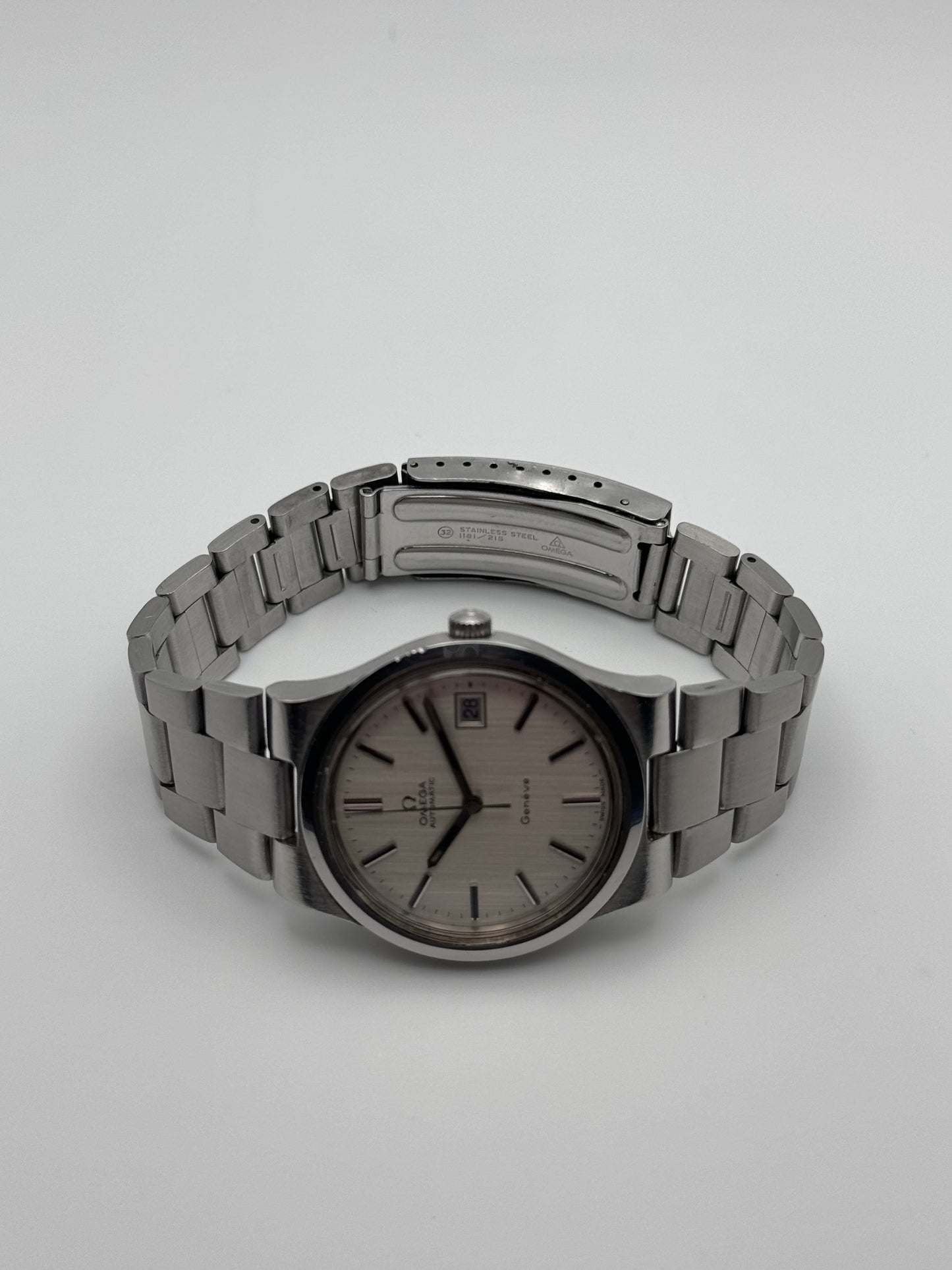 Omega Geneve Automatic Date 166.0173