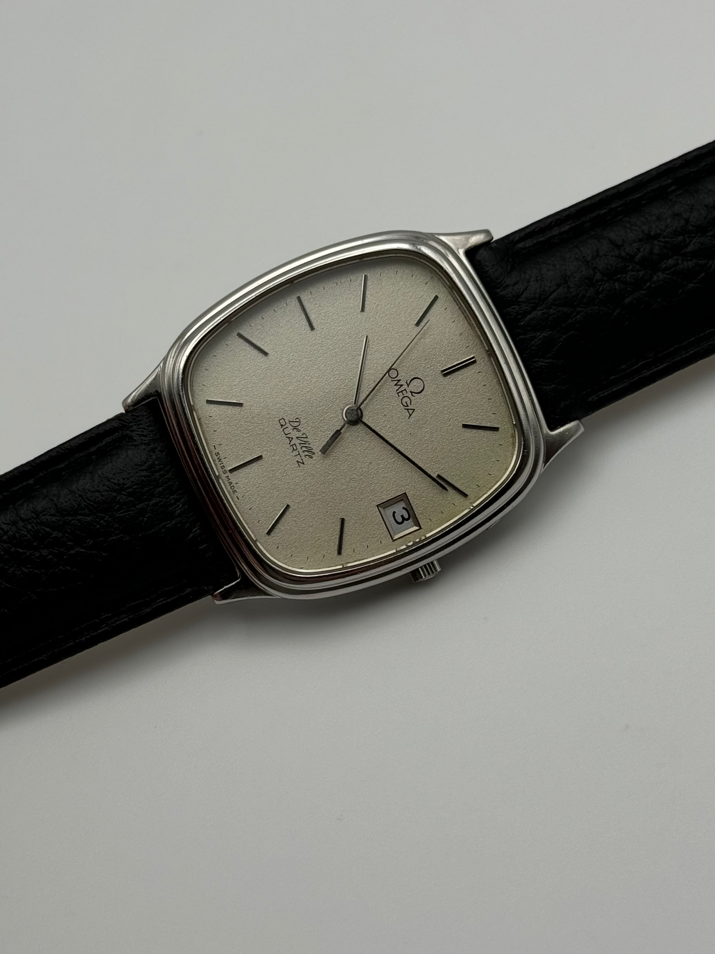 Omega DeVille Quartz Date 192.0044