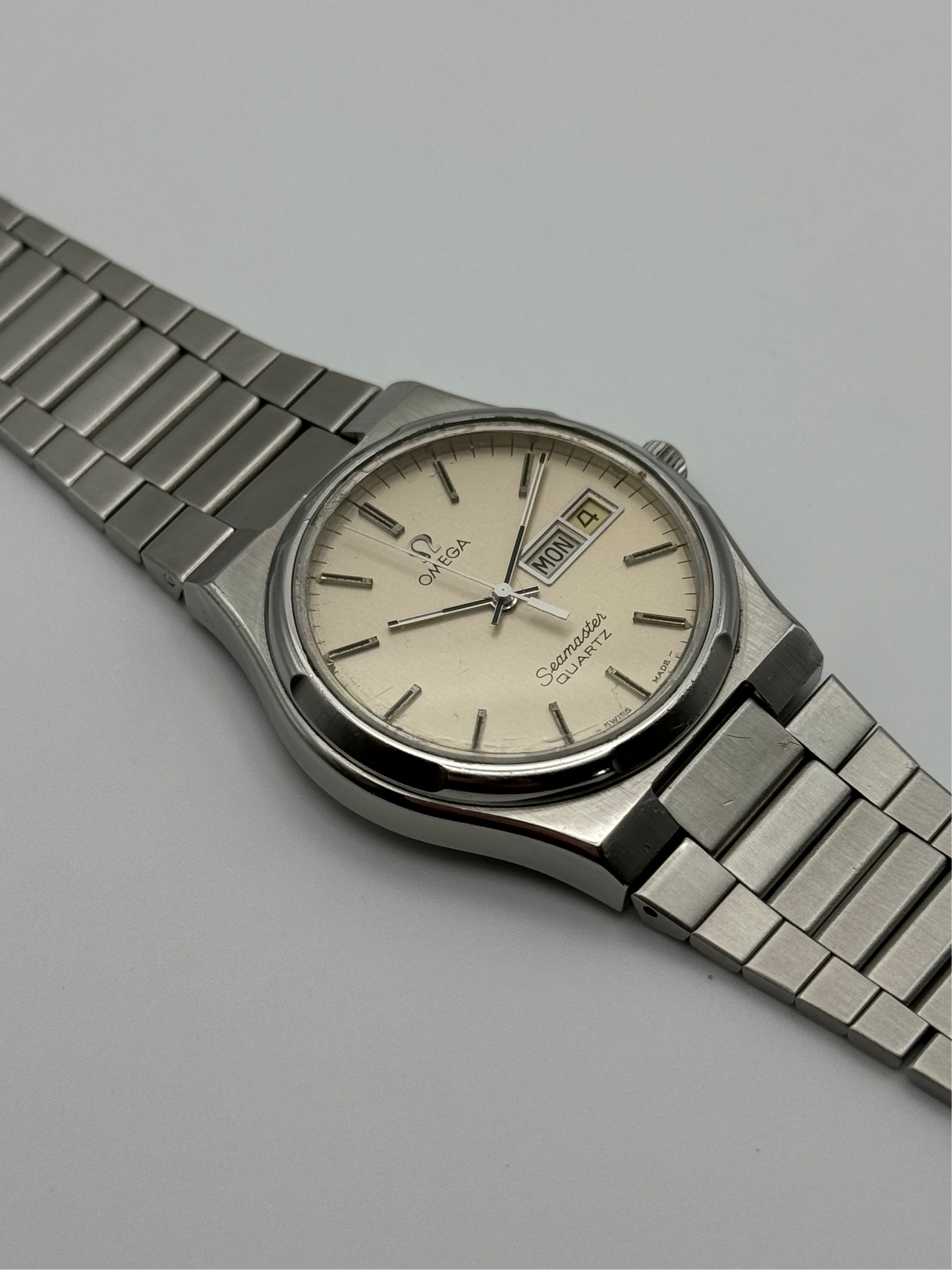 Omega Seamaster Quartz Date 196.0131 - Original Bracelet