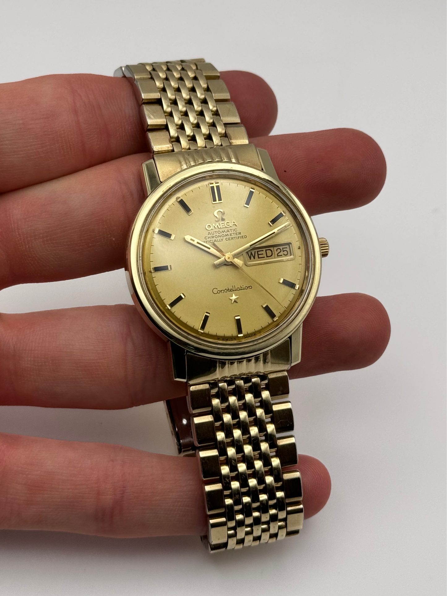 Omega Constellation Chronometer Automatic Day-Date 168.016