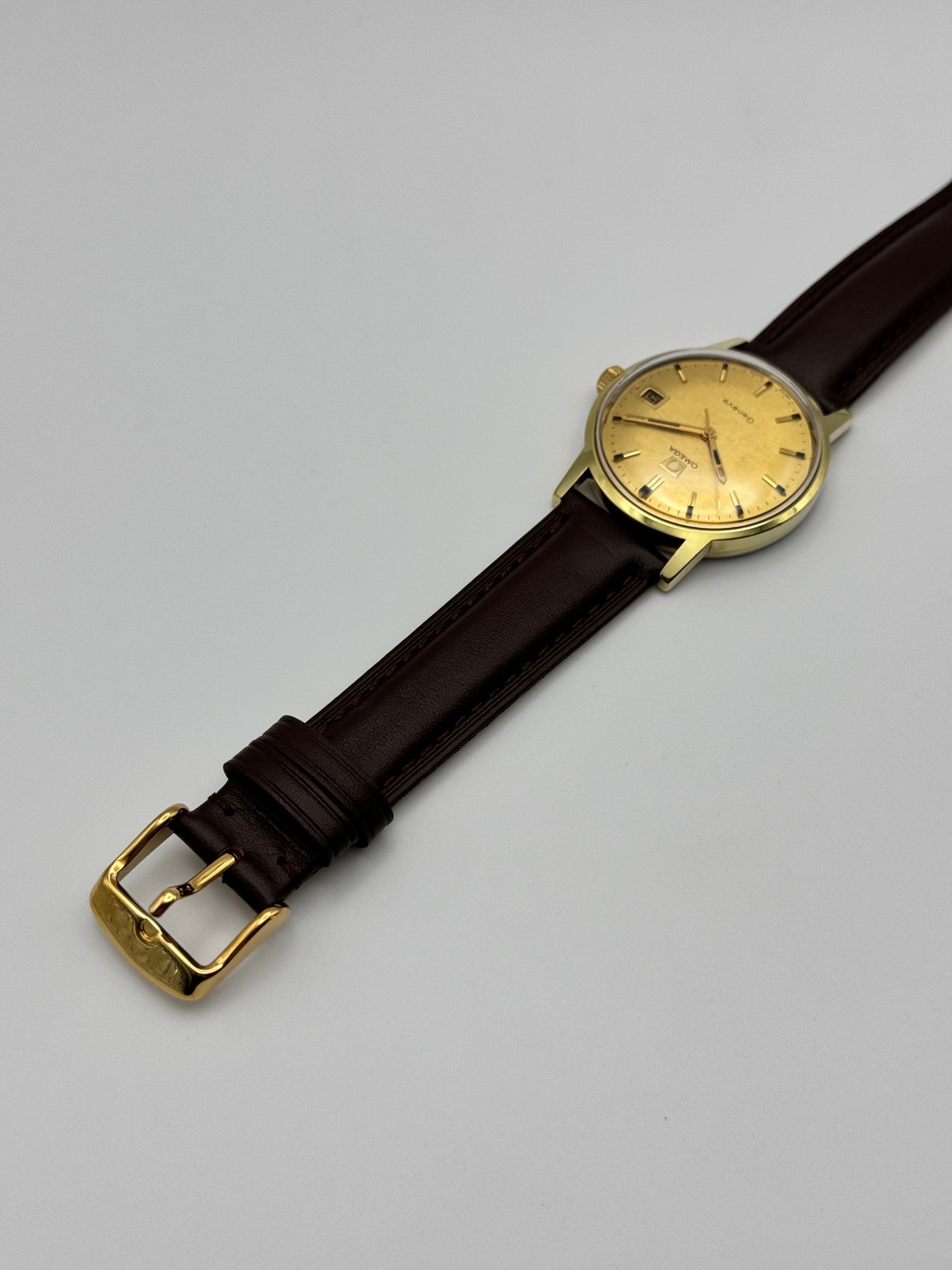 Omega Geneve Manual Shantung Dial 136.070