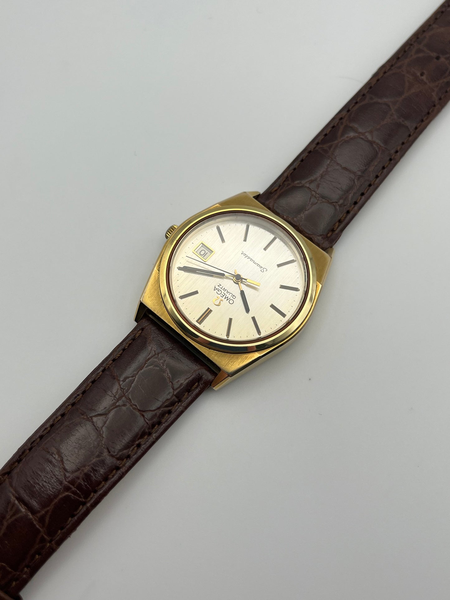 Omega Seamaster Quartz Date 196.0088