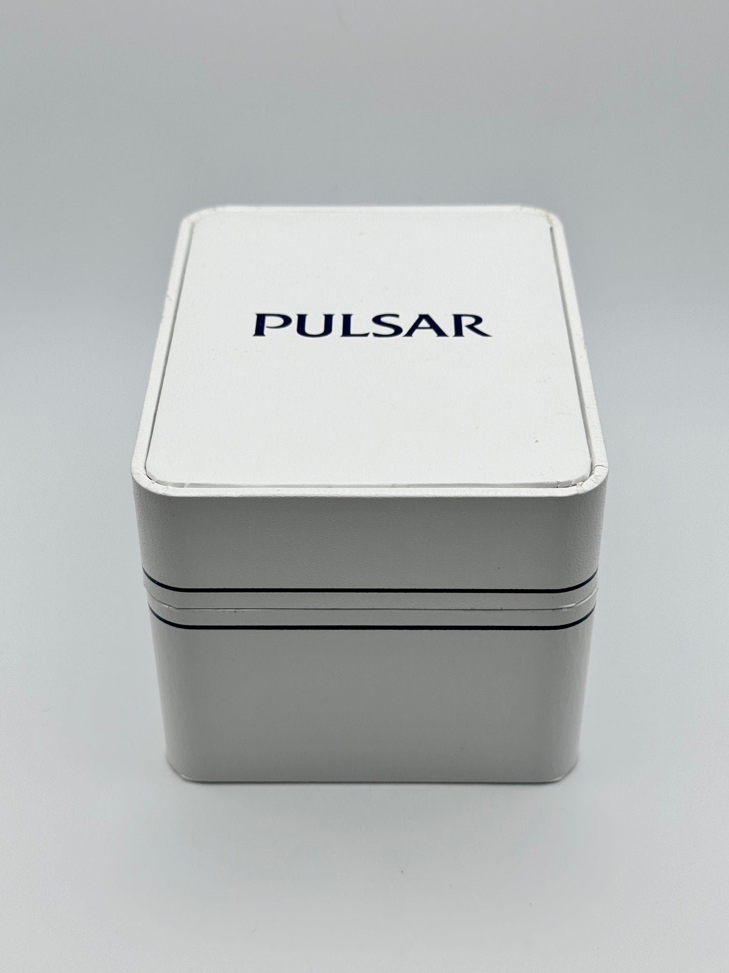 Pulsar Day-Date Quartz V773-X029