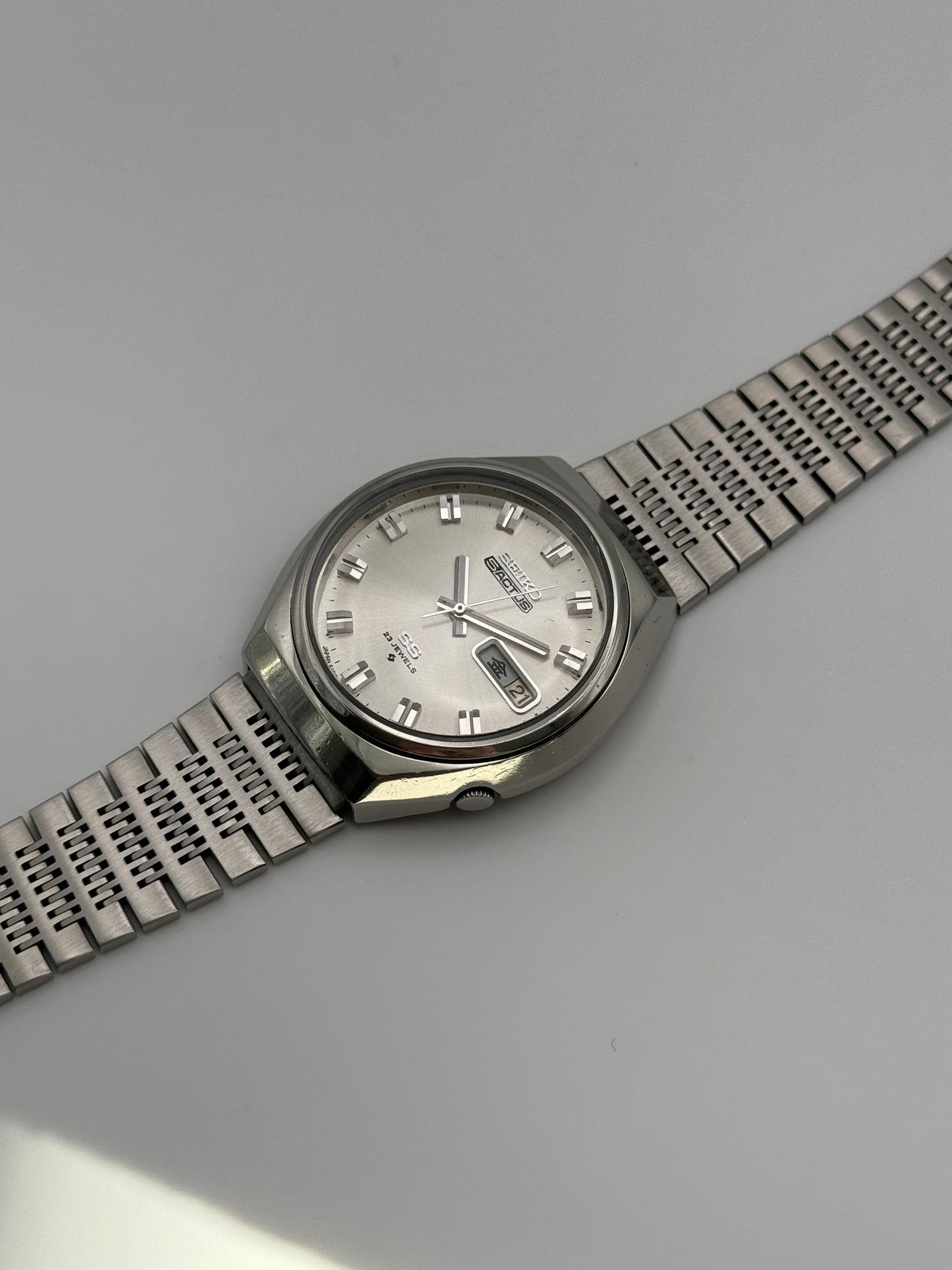 Seiko 5 Actus Automatic Japanese Day-Date 6106-8680