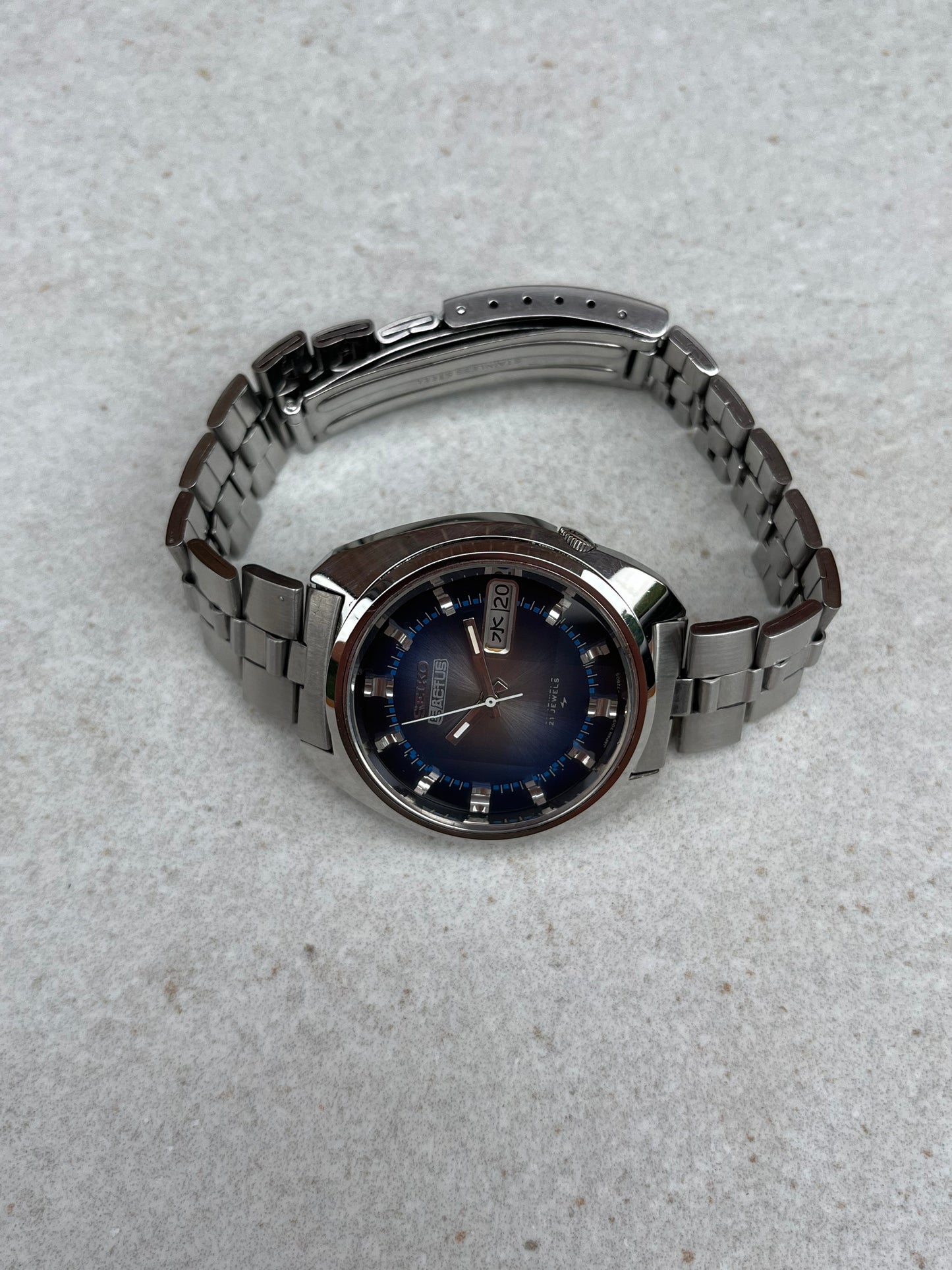 Seiko 5 Actus Automatic Faceted Crystal 7019-7210