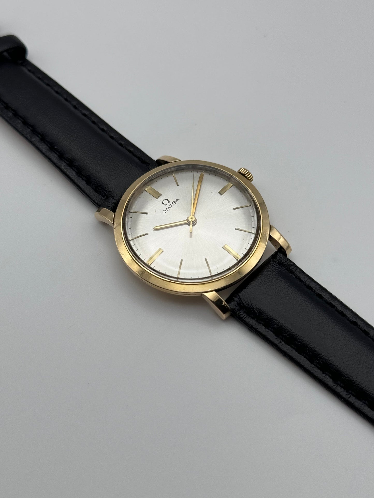 Omega Manual Wind 18ct Solid Gold Calibre 520