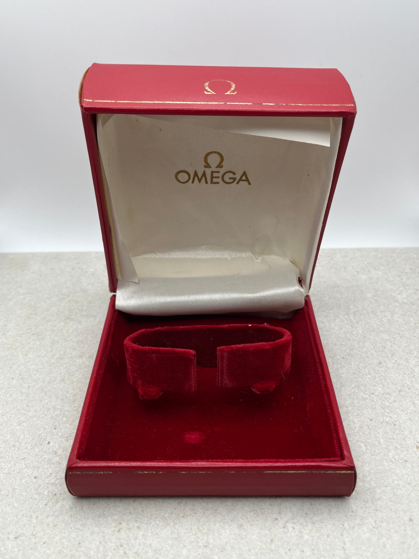 Omega Geneve Automatic Date 166.0098 Original Box