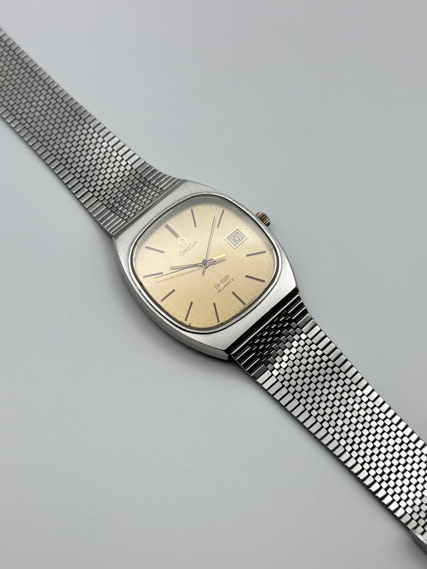 Omega DeVille Quartz Date 192.0027