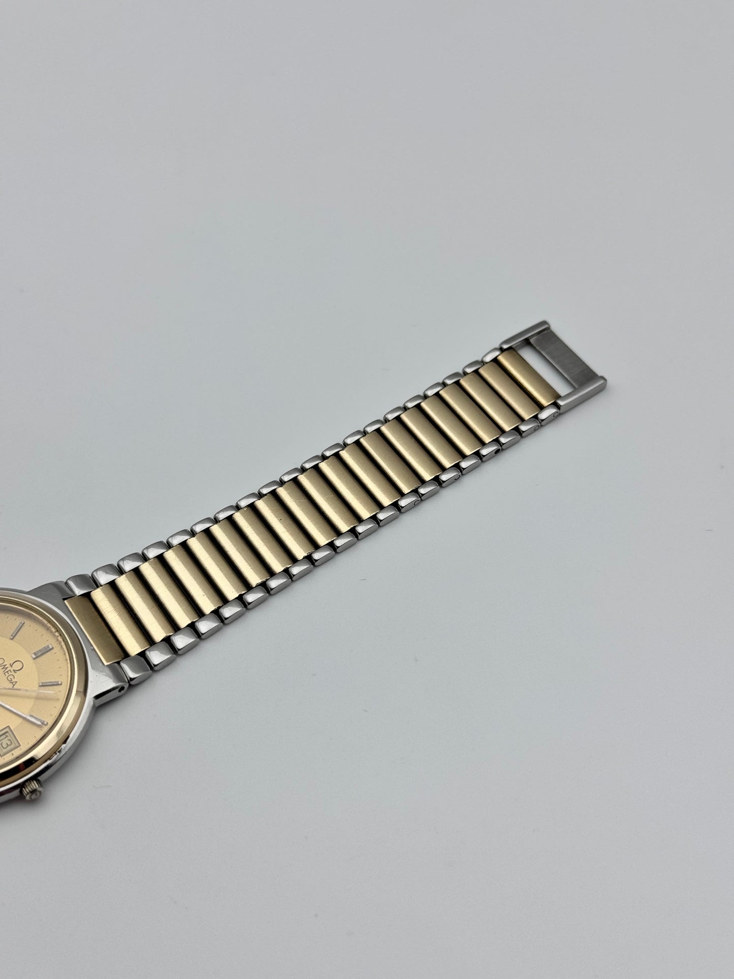 Omega De Ville Quartz Date 196.0256  - Original Bracelet