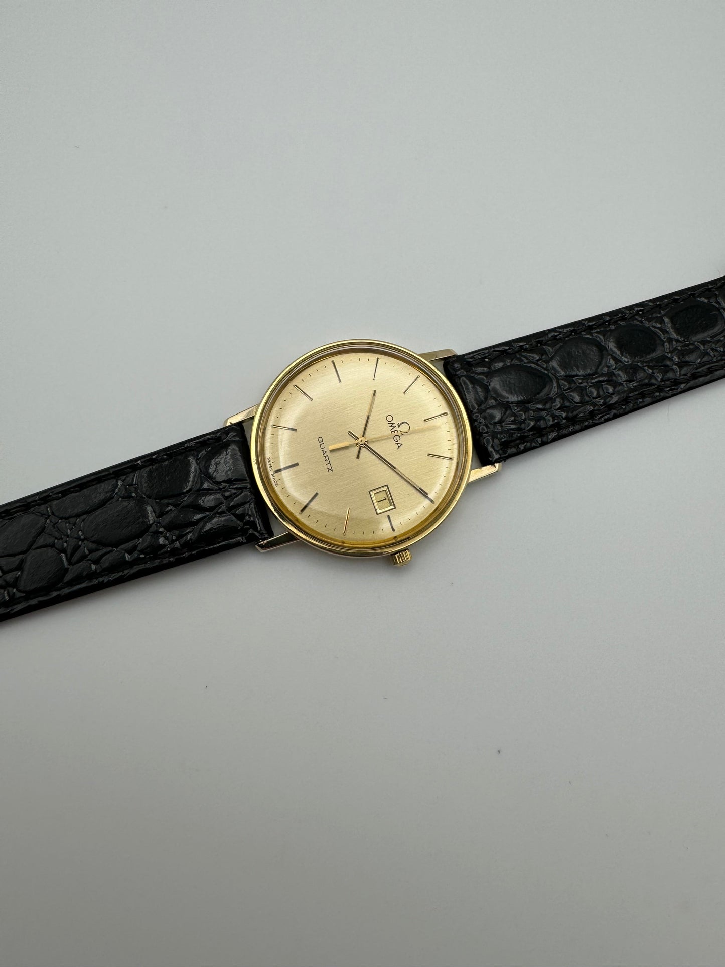 Omega Quartz 9ct Solid Gold Calibre 1430