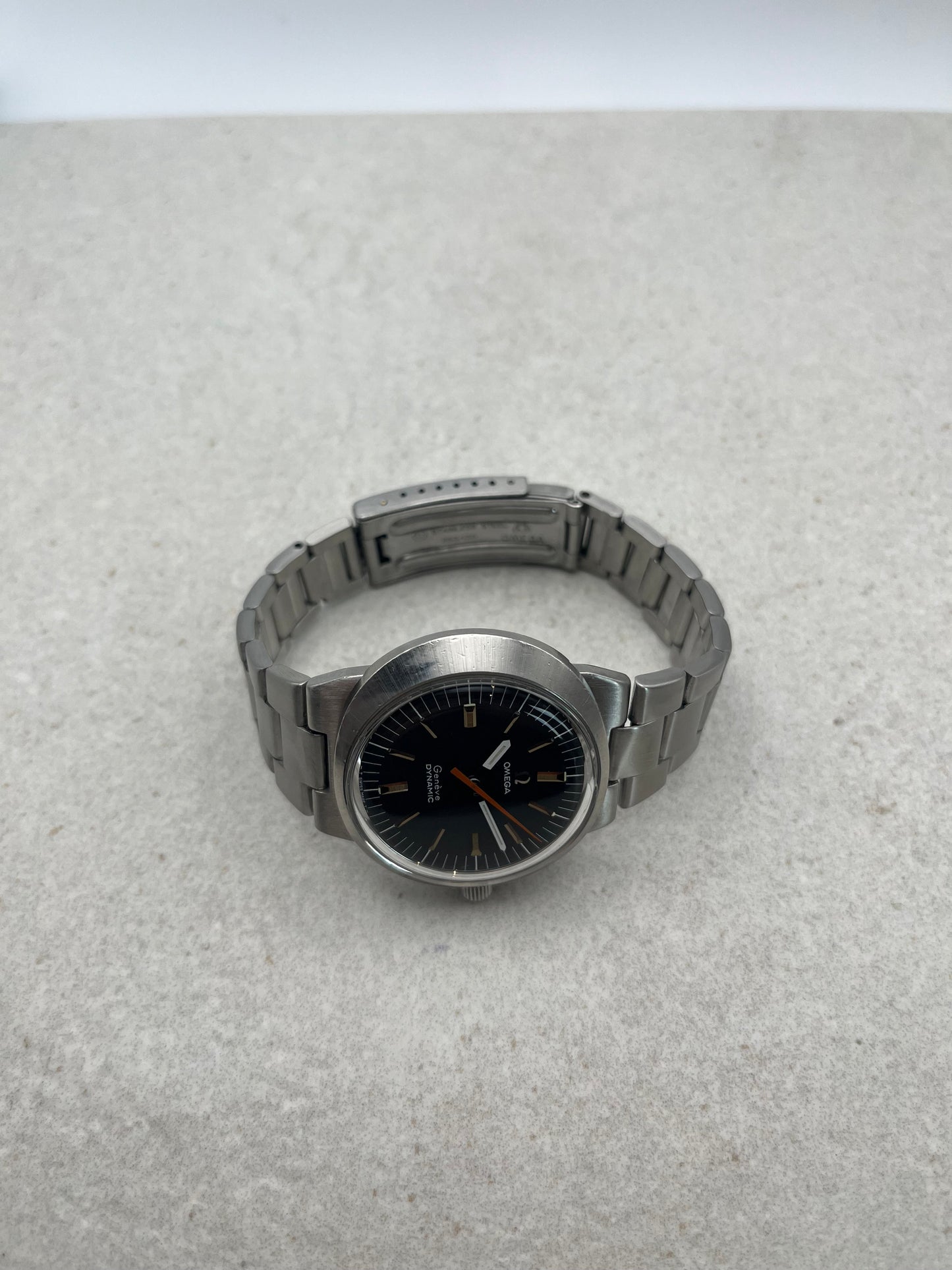 Omega Geneve Dynamic Manual Wind 135.033