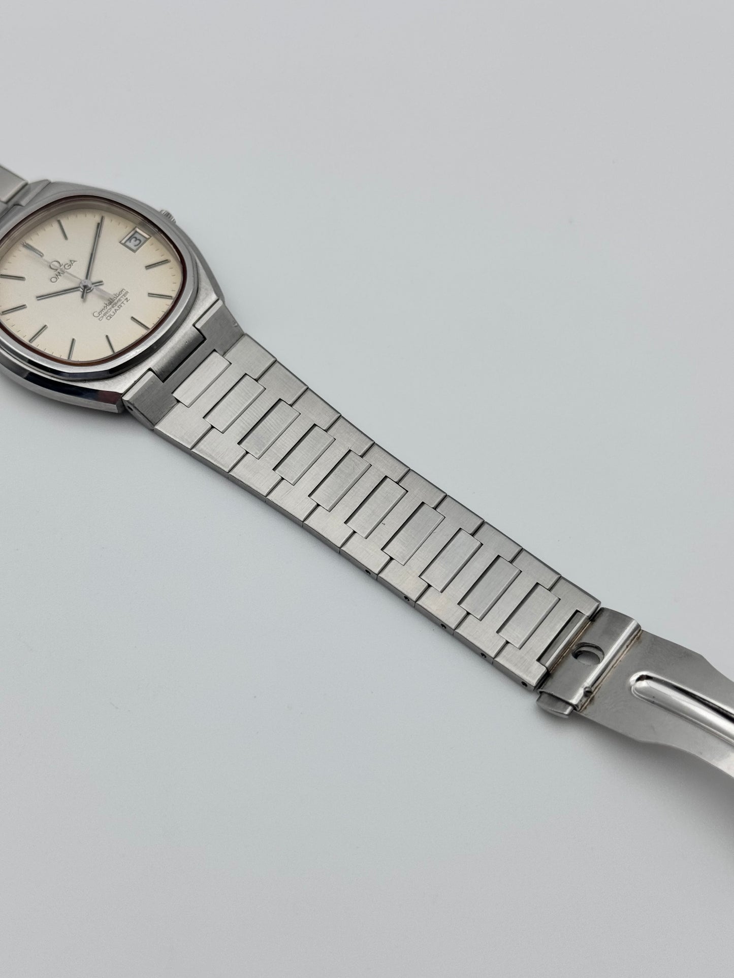 Omega Constellation Chronometer Quartz Date 198.0124 - Original Bracelet