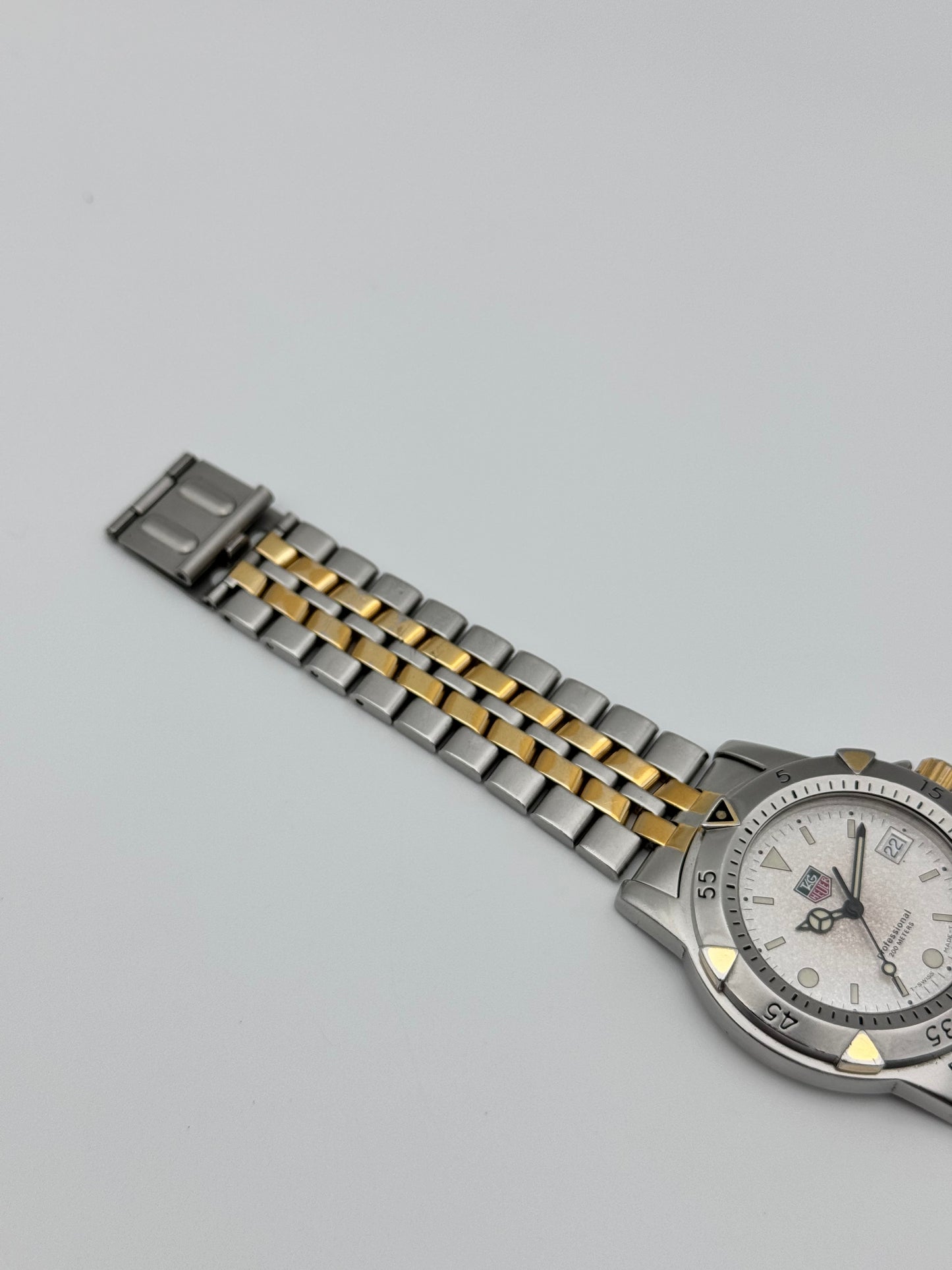 Tag Heuer Professional 200 Quartz Date - WD1221-K-20