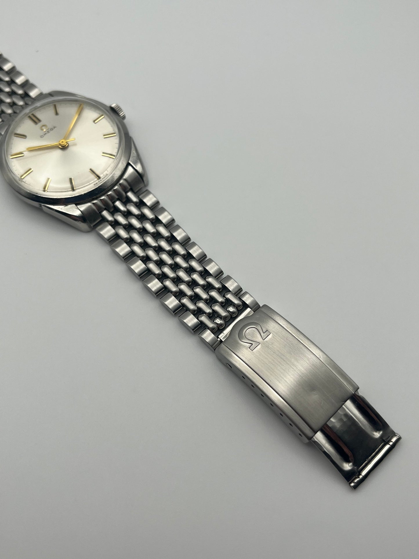 Omega Manual Wind Cal: 284 - Original Beads of Rice Bracelet -  2910-1-SC