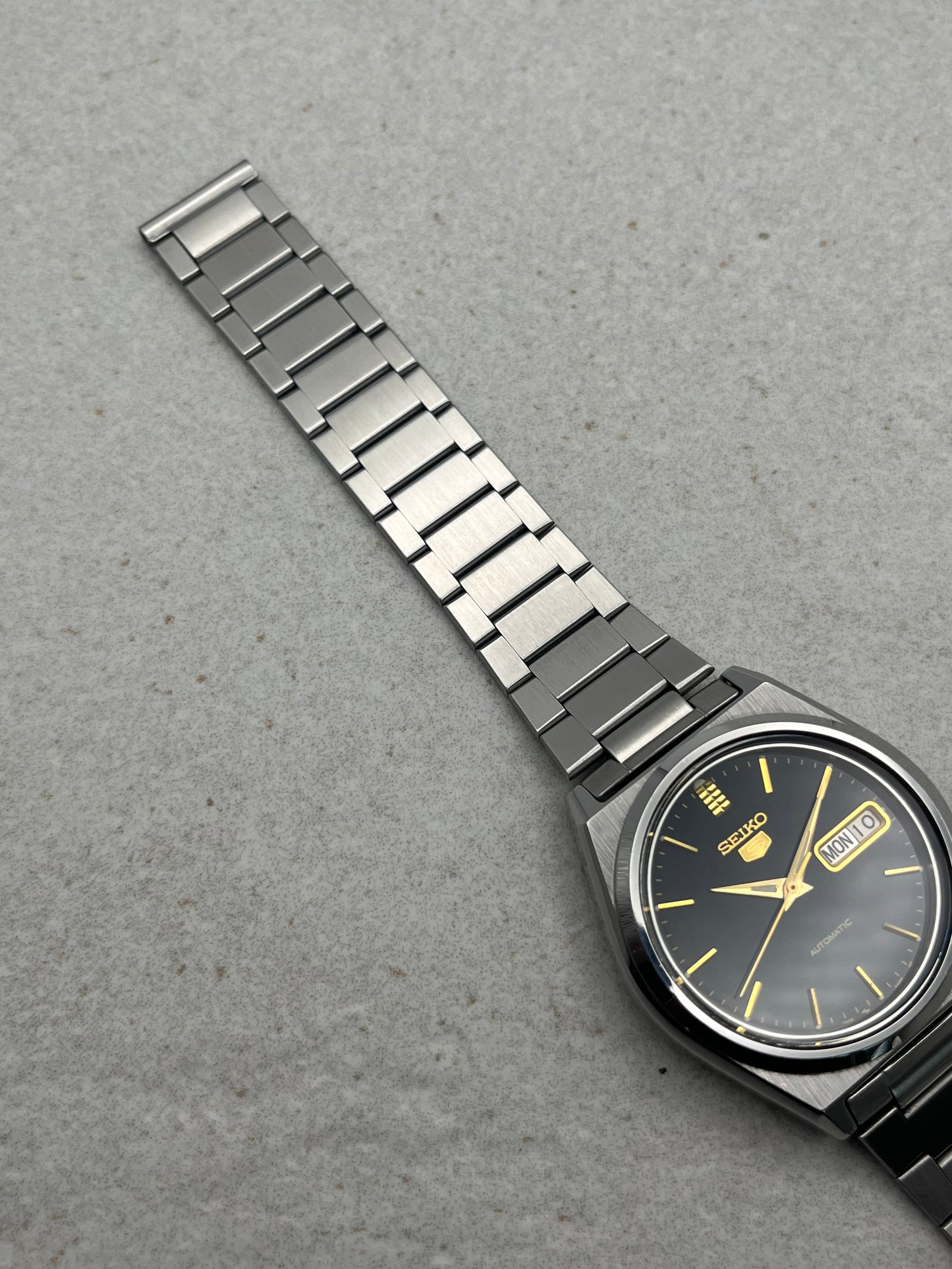 Seiko 5 Automatic 7009-876A - Near New Old Stock!