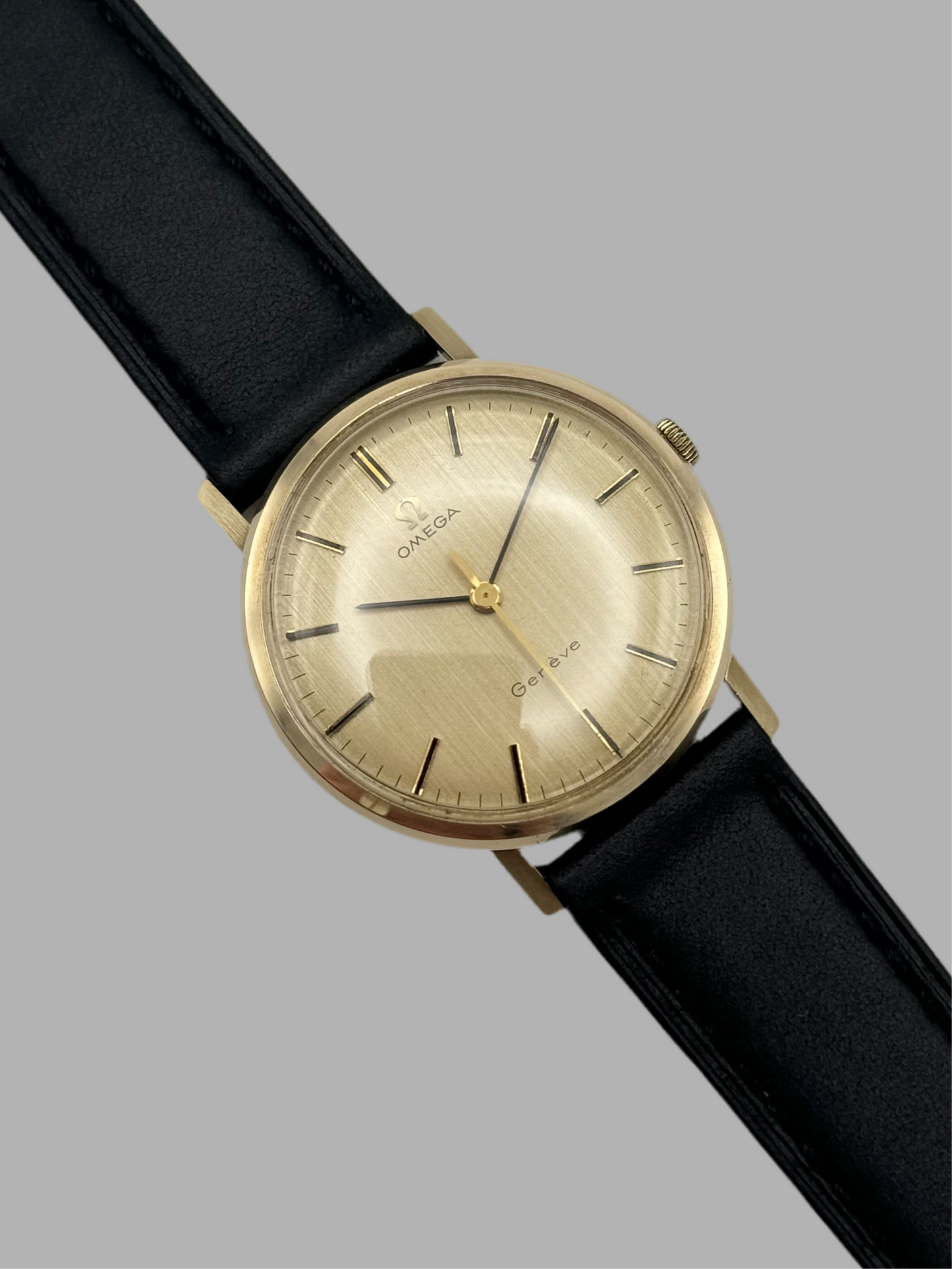 Omega Geneve Manual Wind 9ct Gold 131.25016