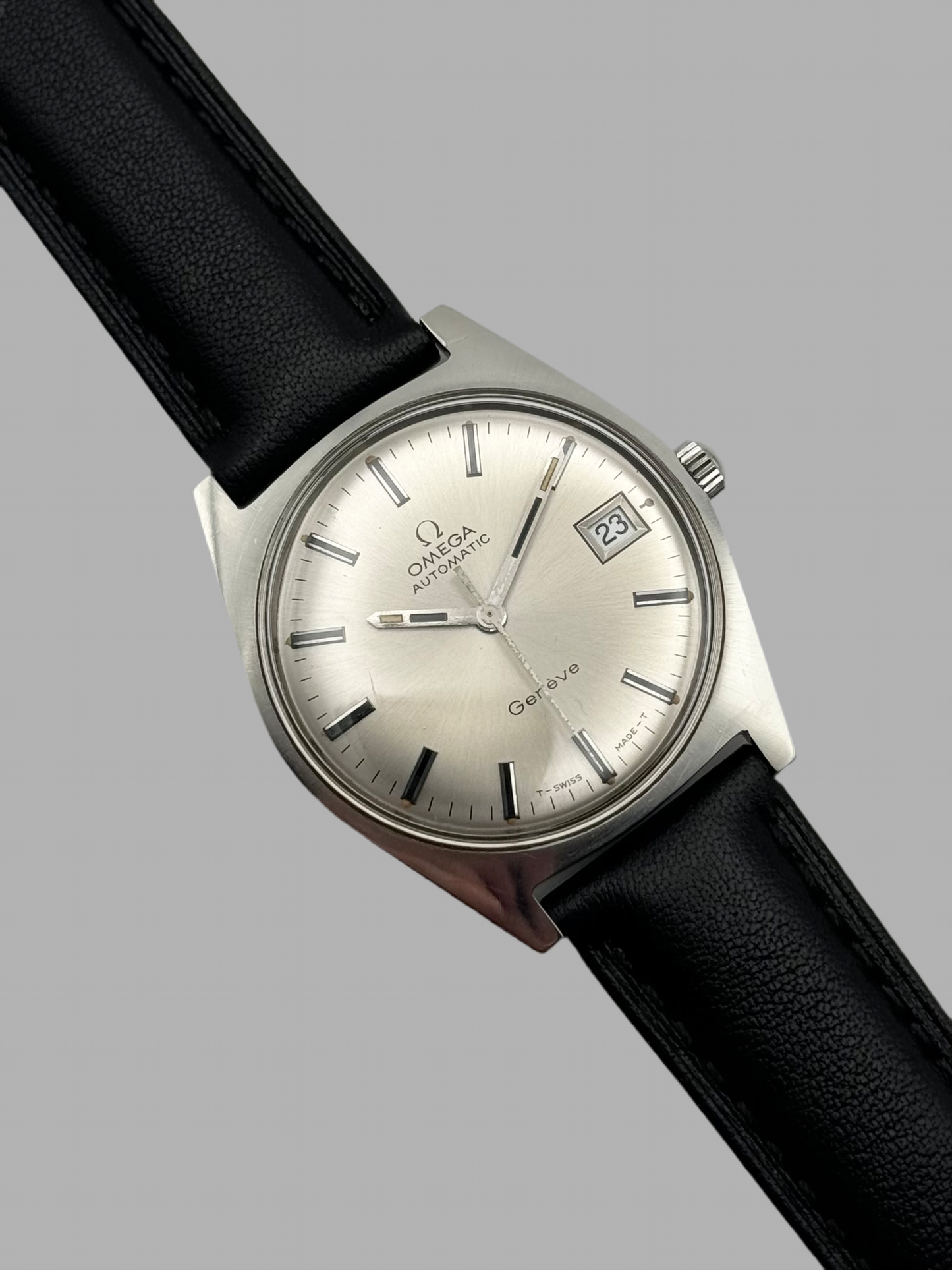 Omega Geneve Date Automatic 166.041 - Box and Papers