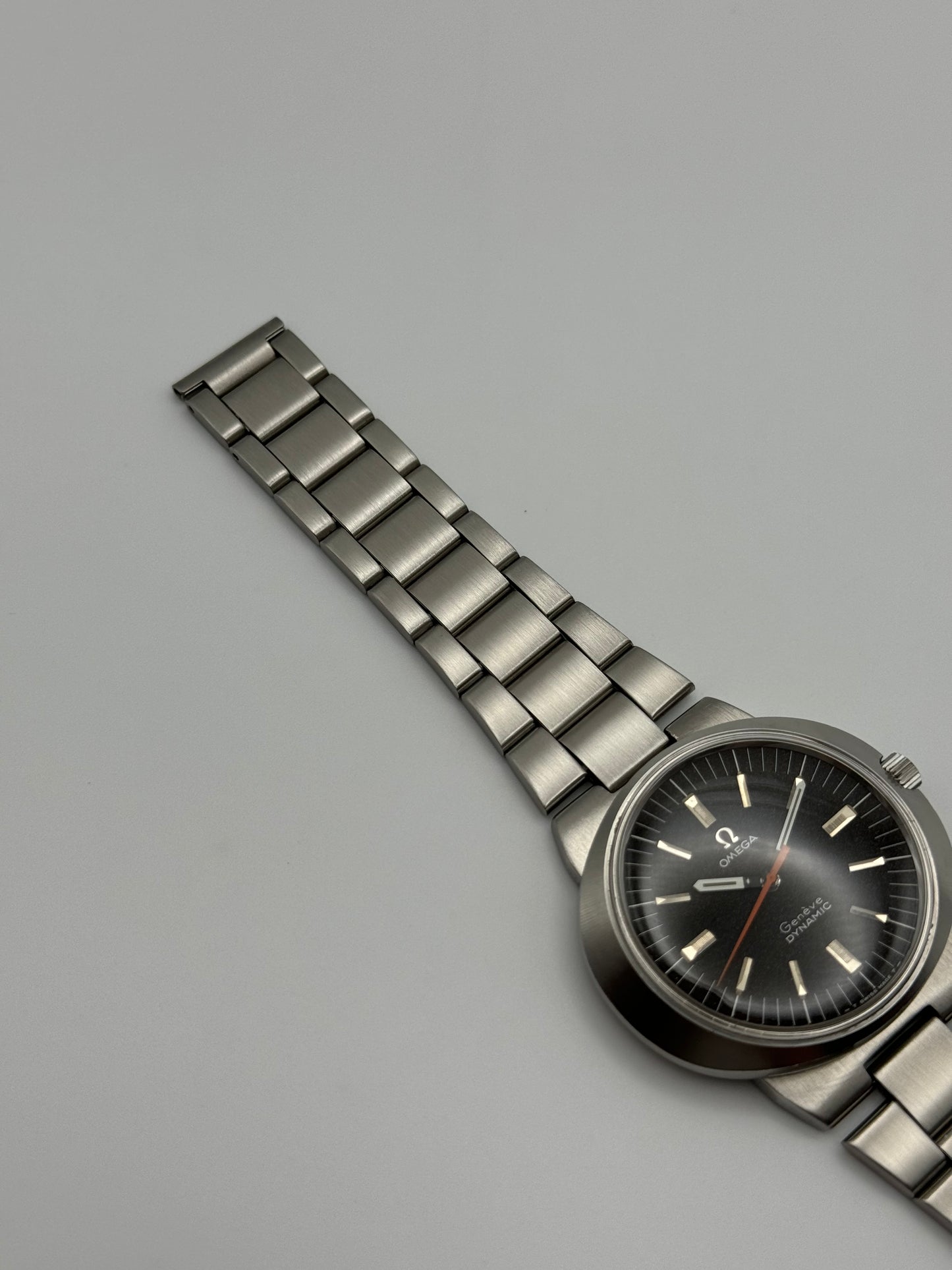 Omega Geneve Dynamic Manual Wind 135.033