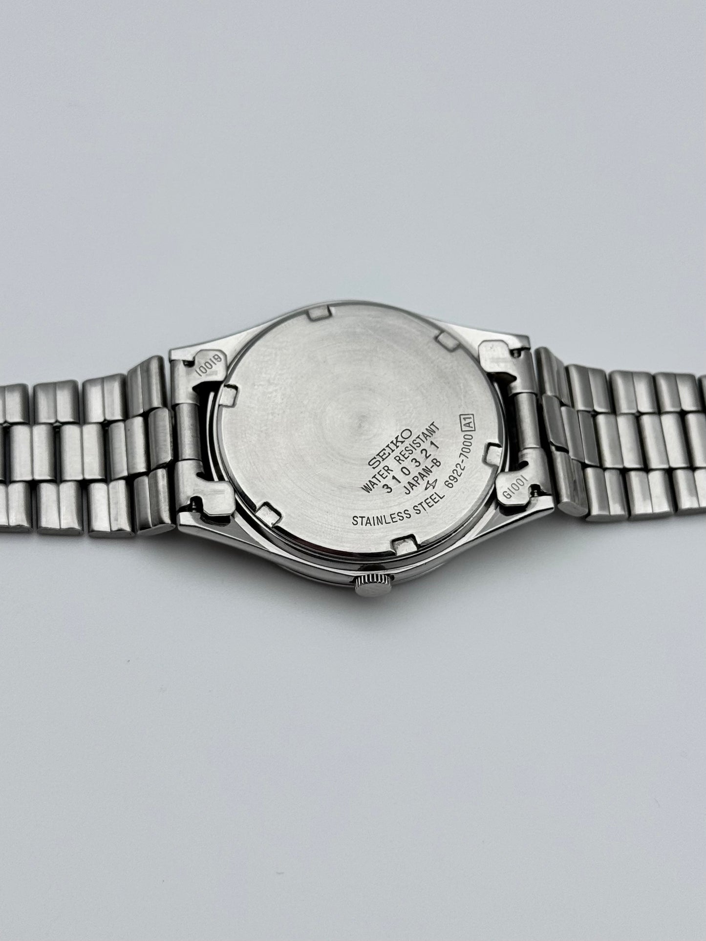 Seiko SQ Quartz Date 6922-7000