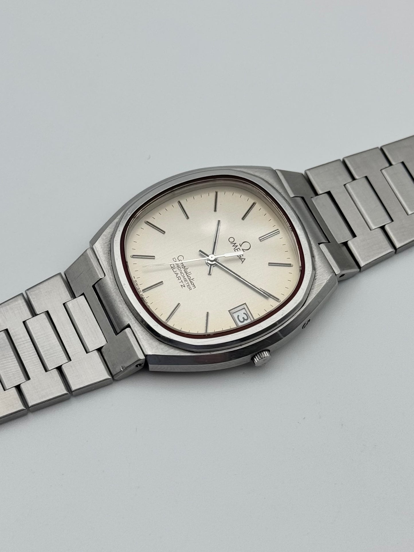 Omega Constellation Chronometer Quartz Date 198.0124 - Original Bracelet