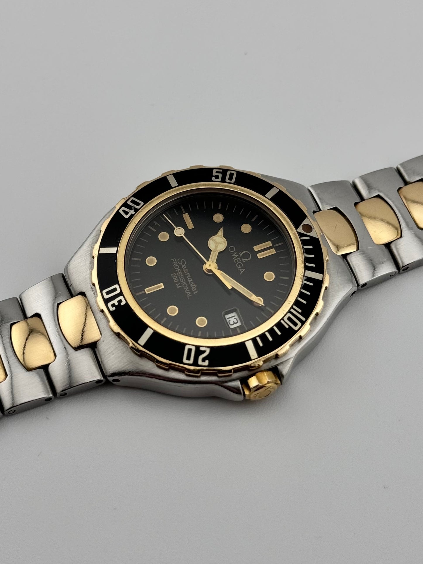 Omega Seamaster 200 Quartz Pre Bond - 396.1042.