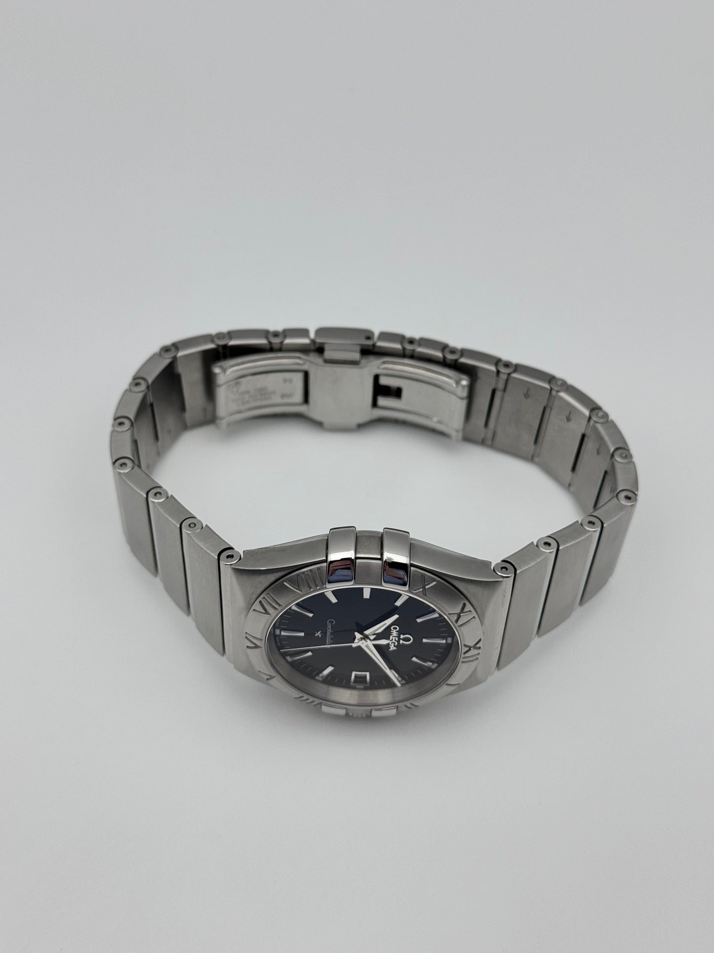 Omega Constellation Quartz Date - Box and Papers