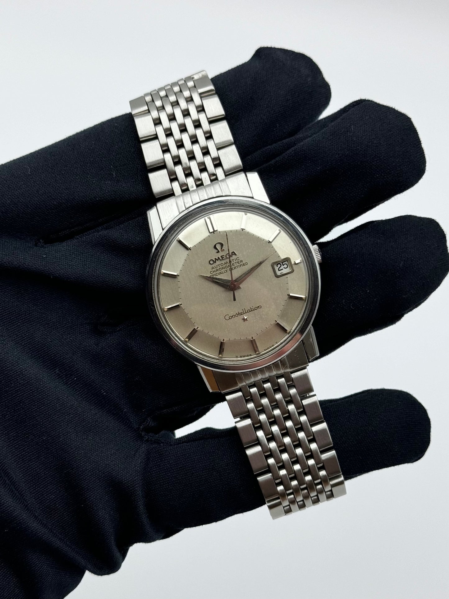 Omega Constellation Automatic Chronometer Date  - Pie Pan - 168.010 Original Bracelet