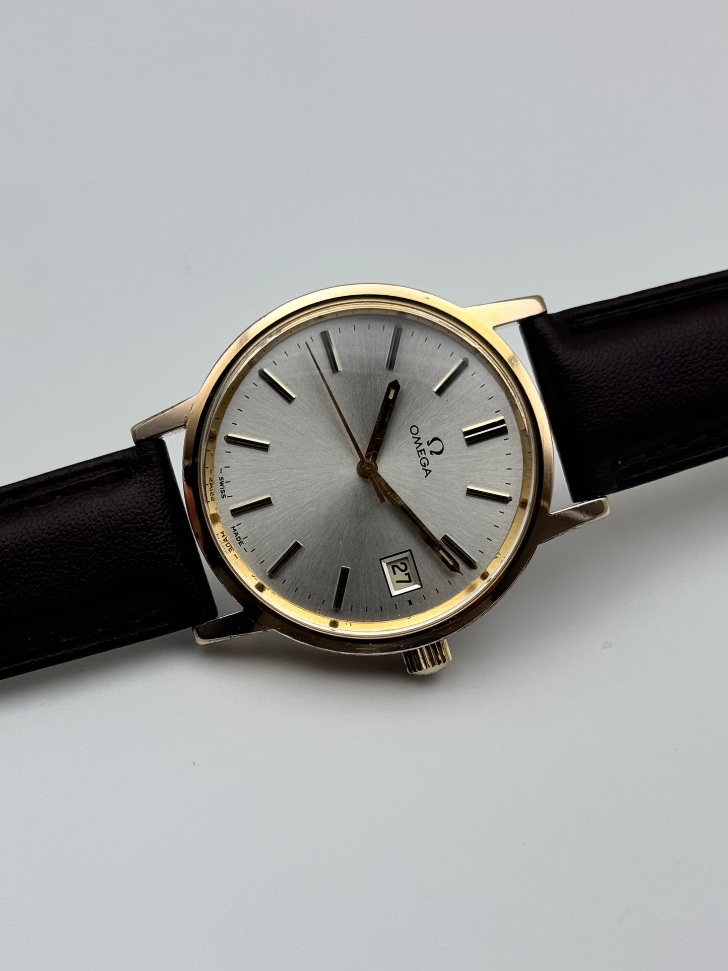 Omega Geneve Date Manual Wind 136.0104