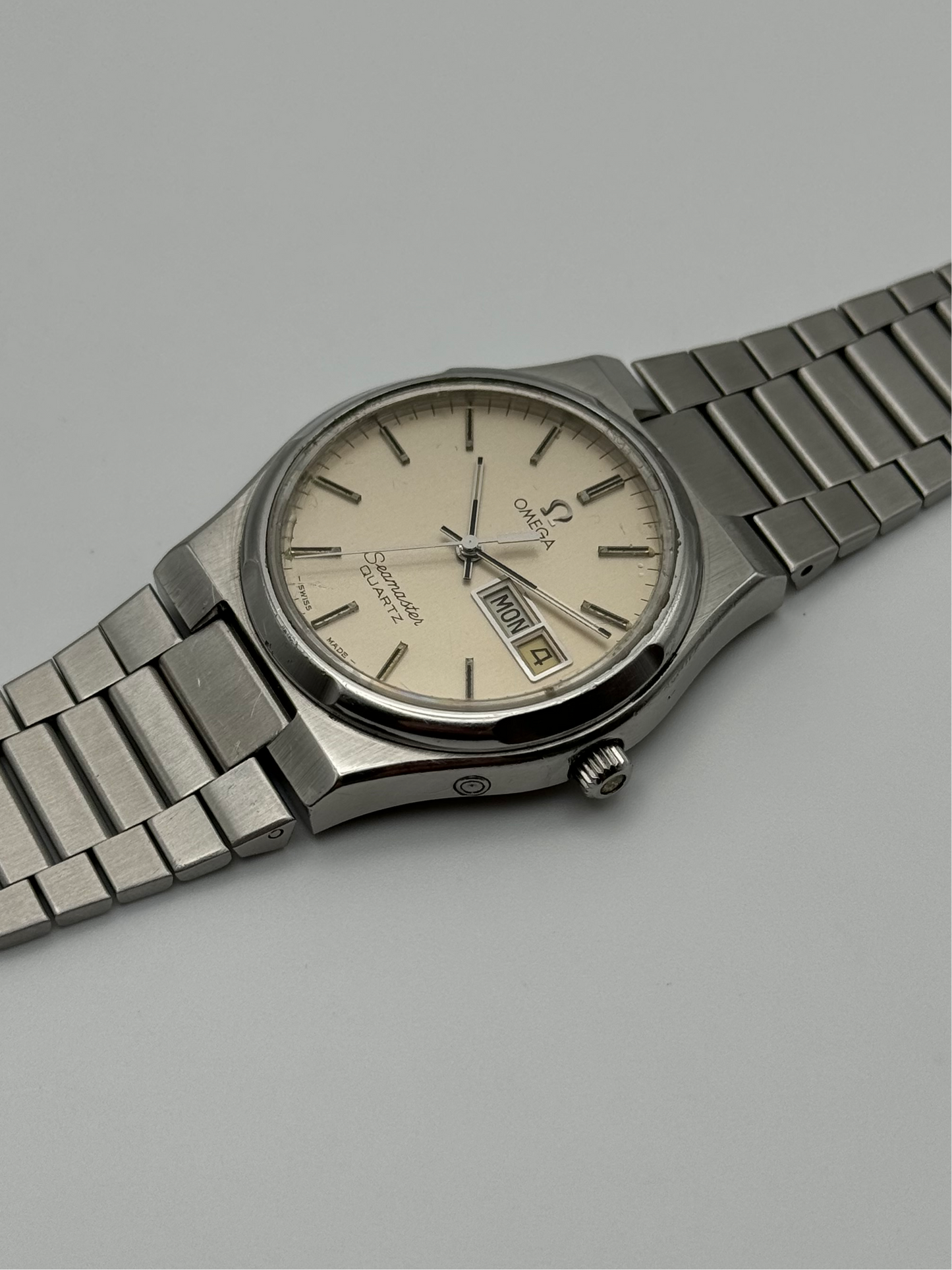 Omega Seamaster Quartz Date 196.0131 - Original Bracelet