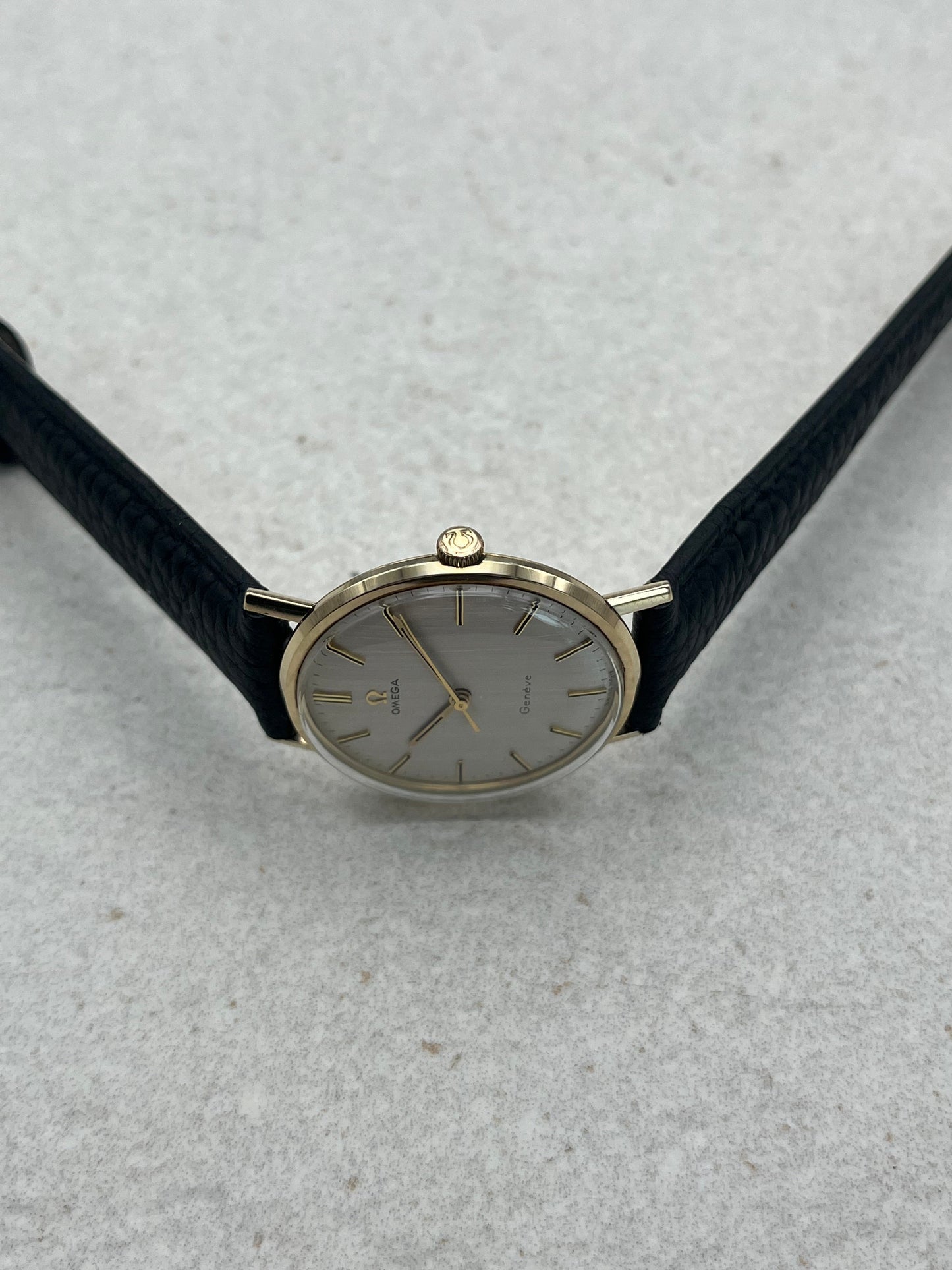 Omega Geneve Manual Wind 9ct Gold 131.25016