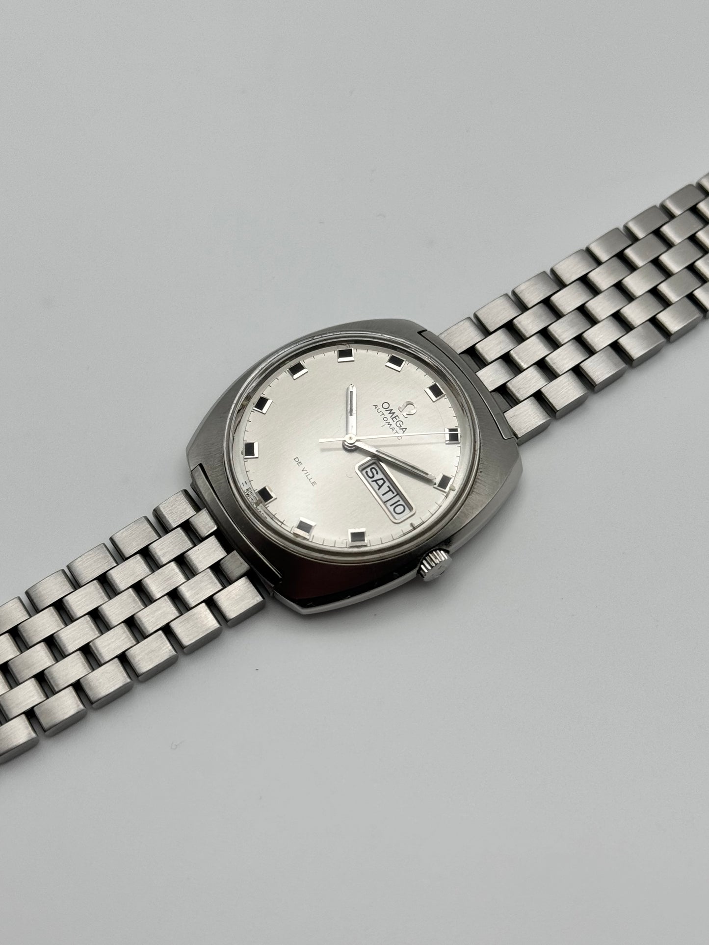 Omega DeVille Automatic Day Date 166.053 - Original Box and Papers