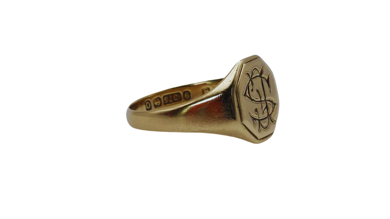 9ct Gold Gold Signet Ring With Inscription C S