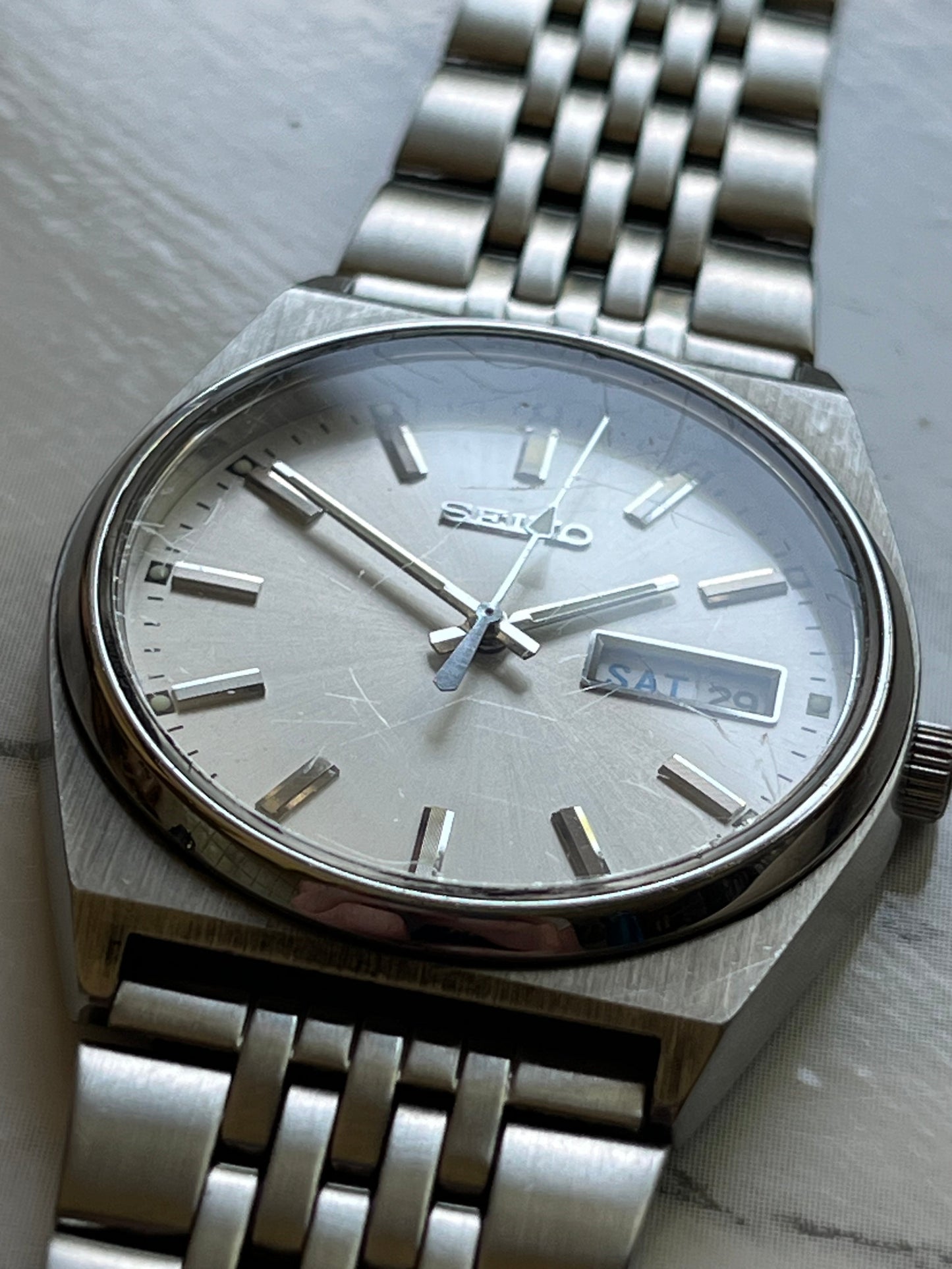 Seiko Quartz V743-9029