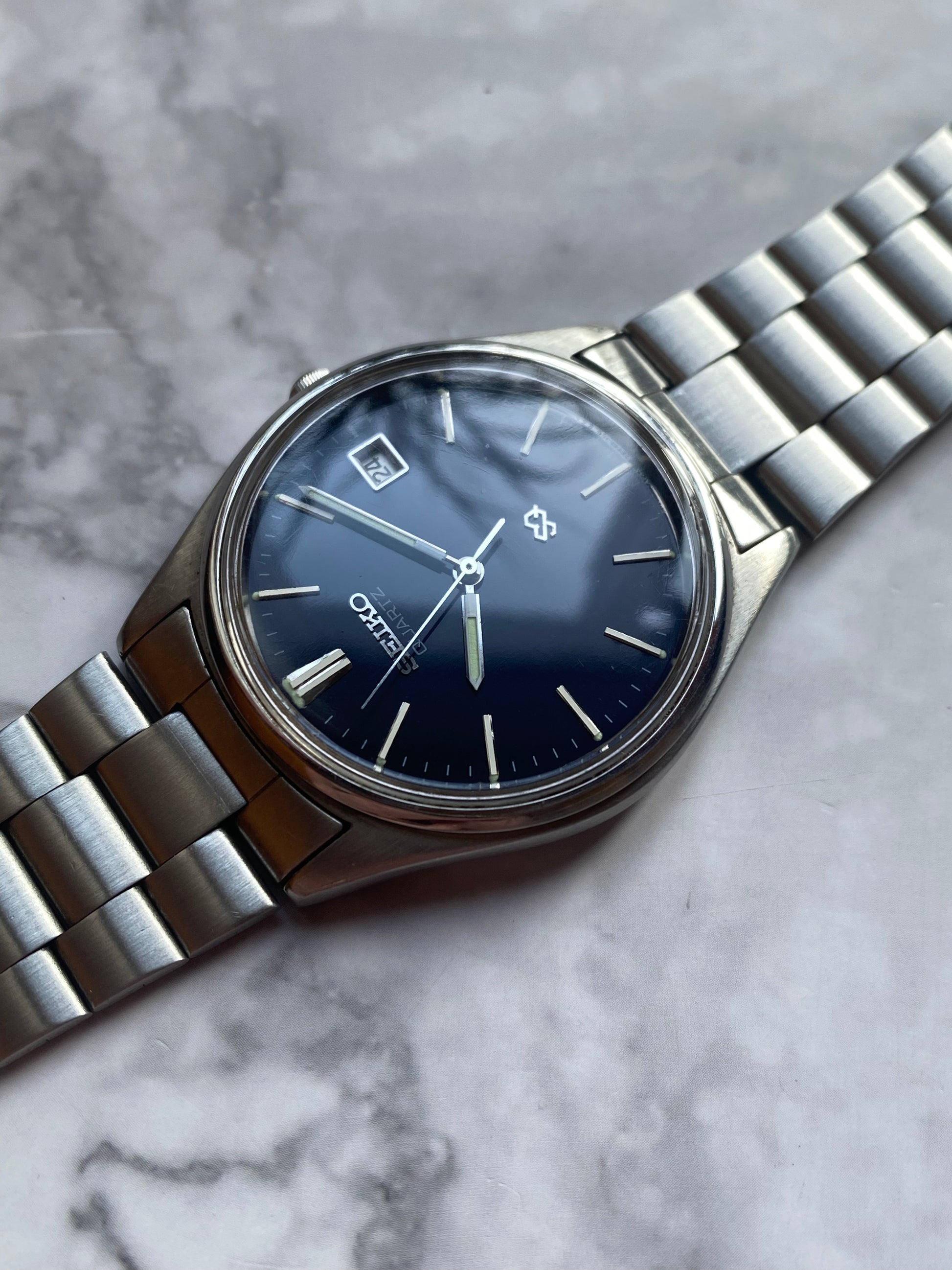 Seiko SQ Quartz Date 5Y22-8020 – The Wrist Watcher