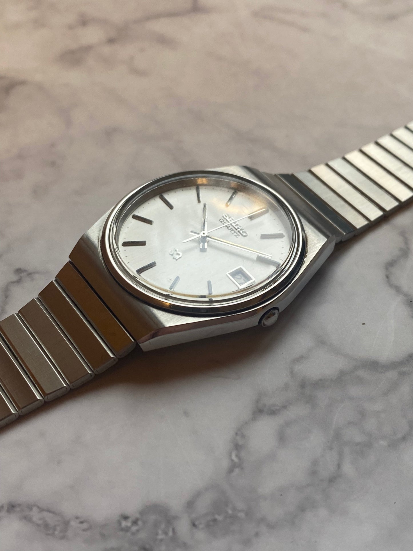 Seiko SQ Quartz 8222-8000