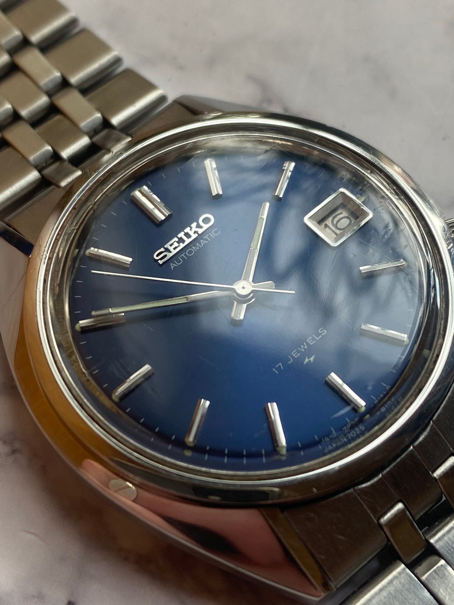 Seiko Automatic 17j 7025-8120-P